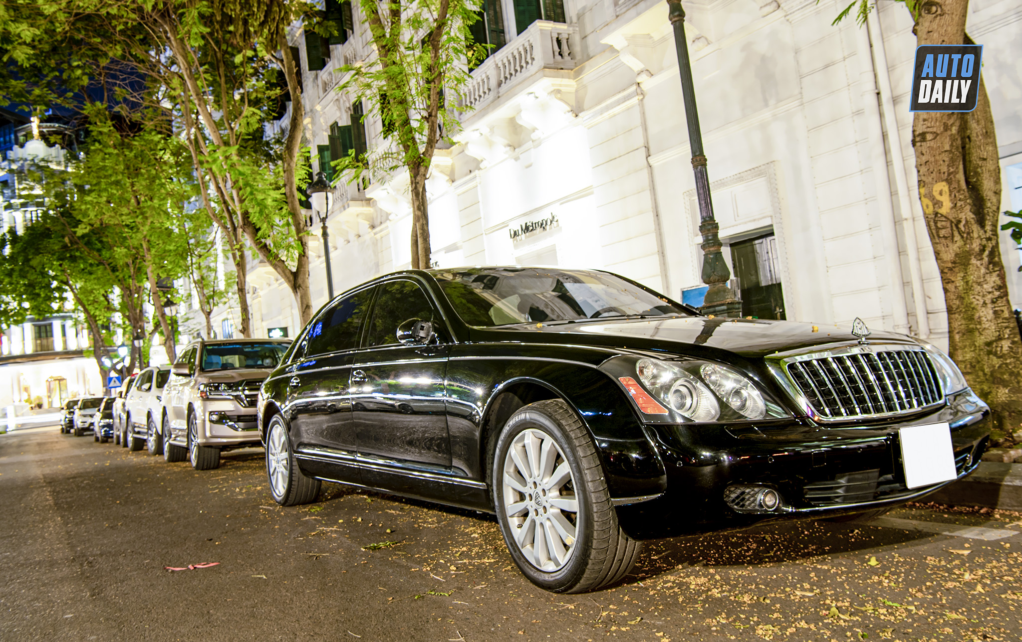 Autodaily Street Shots (P7): Phố phường nhộn nhịn siêu xe, xe sang trở lại xe-dep-23.jpg