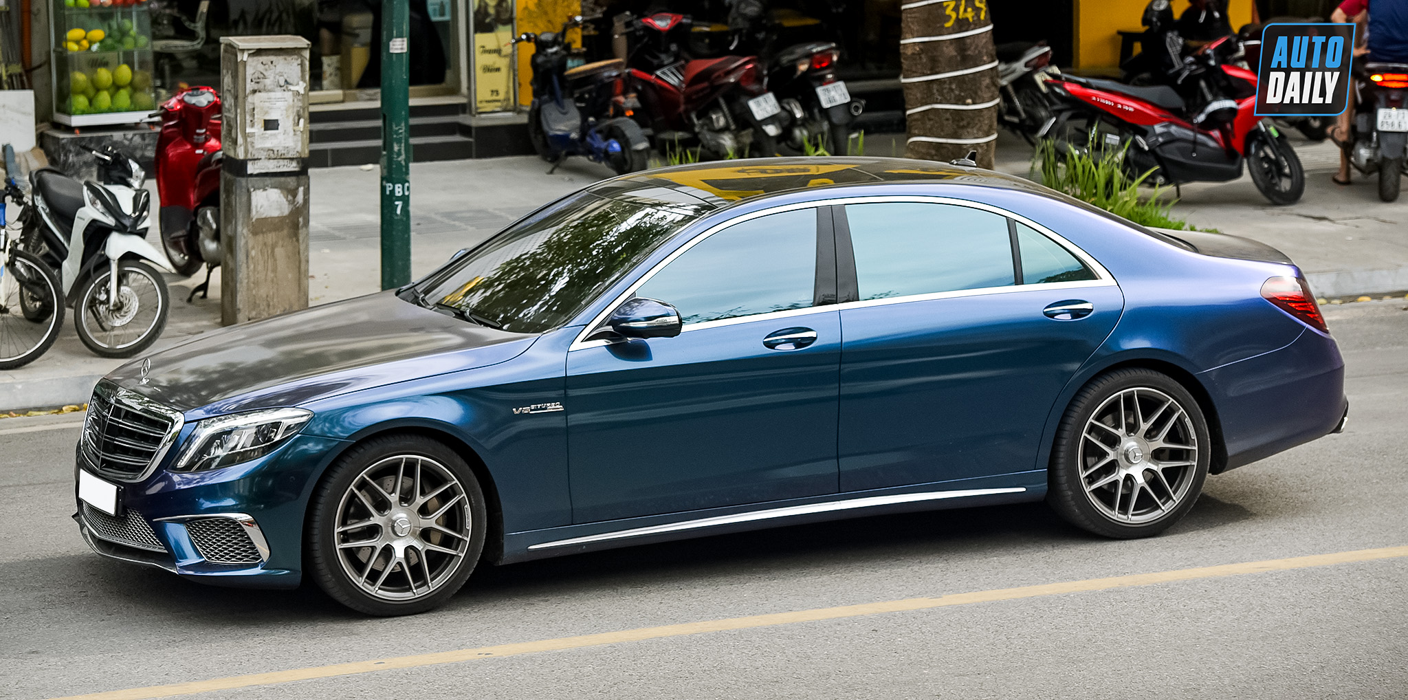 Autodaily Street Shots (P7): Phố phường nhộn nhịn siêu xe, xe sang trở lại xe-dep-4.jpg