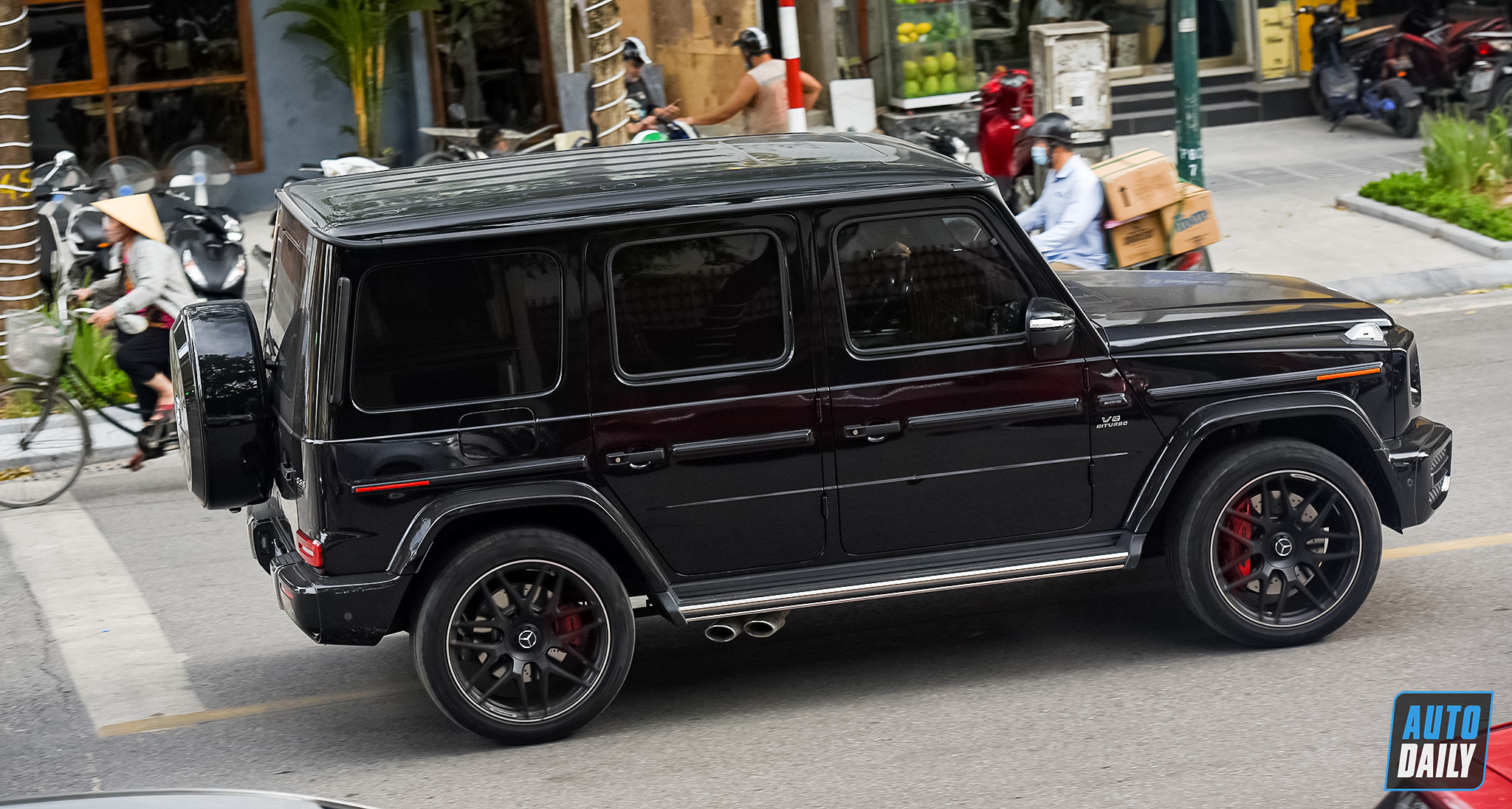 Autodaily Street Shots (P7): Phố phường nhộn nhịn siêu xe, xe sang trở lại xe-dep-5.jpg