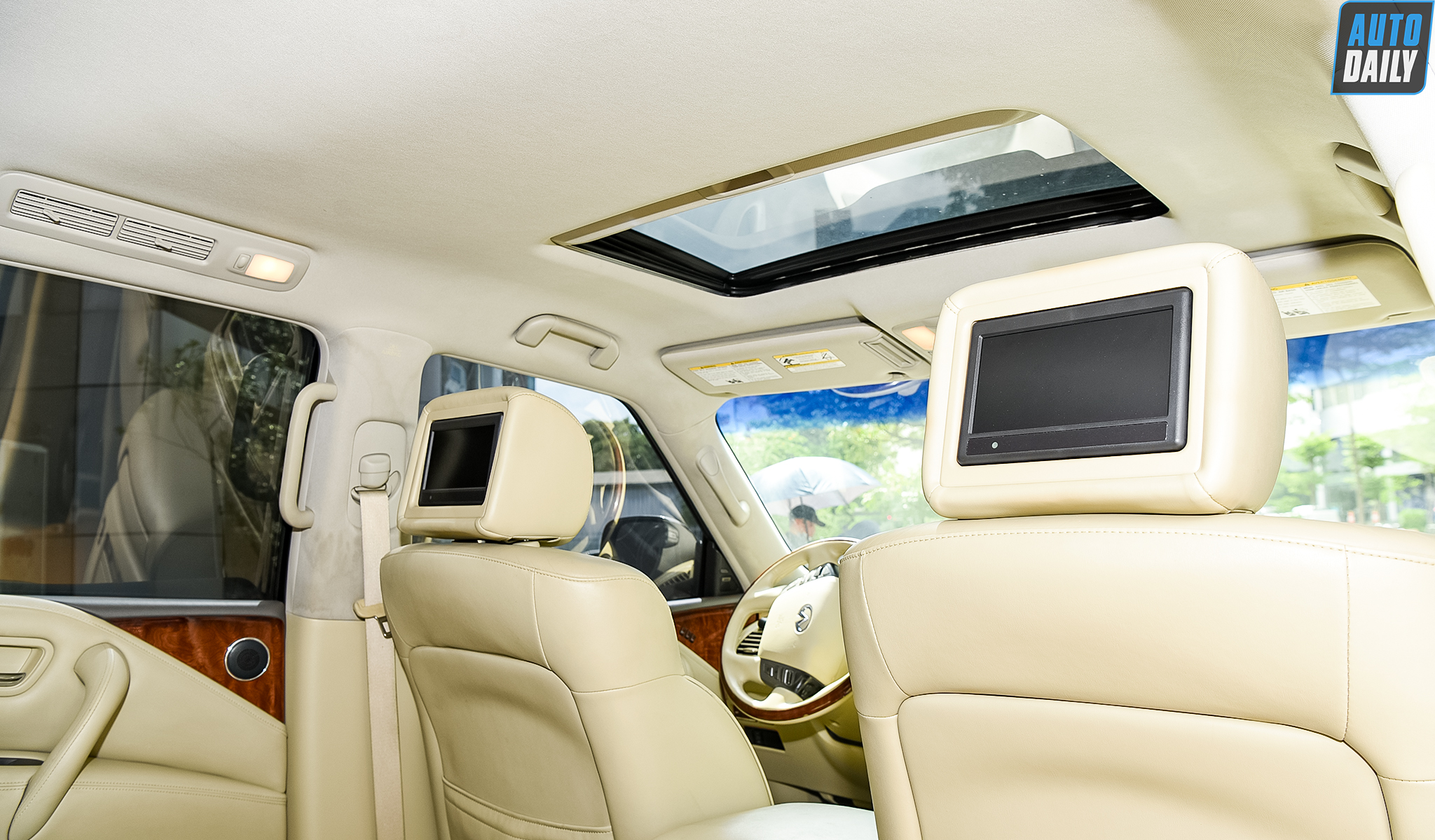 Infiniti QX80 2015 chạy gần 80.000 km bán lại giá hơn 3 tỷ qx80-2021-3.jpg