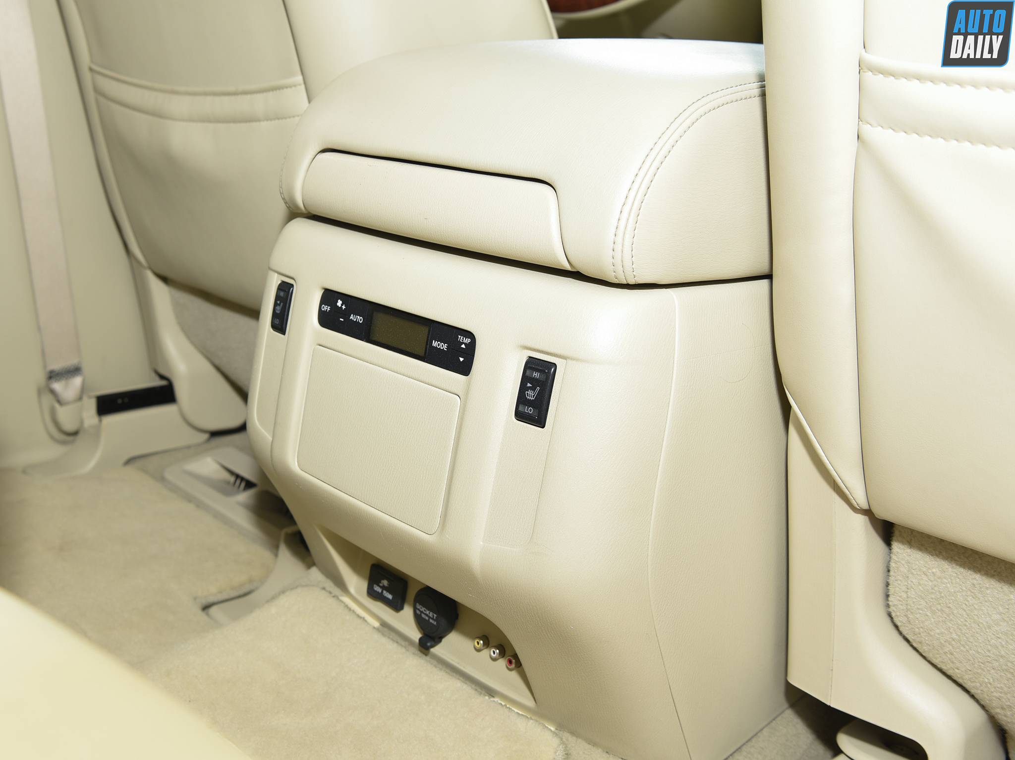 Infiniti QX80 2015 chạy gần 80.000 km bán lại giá hơn 3 tỷ qx80-2021-4.jpg