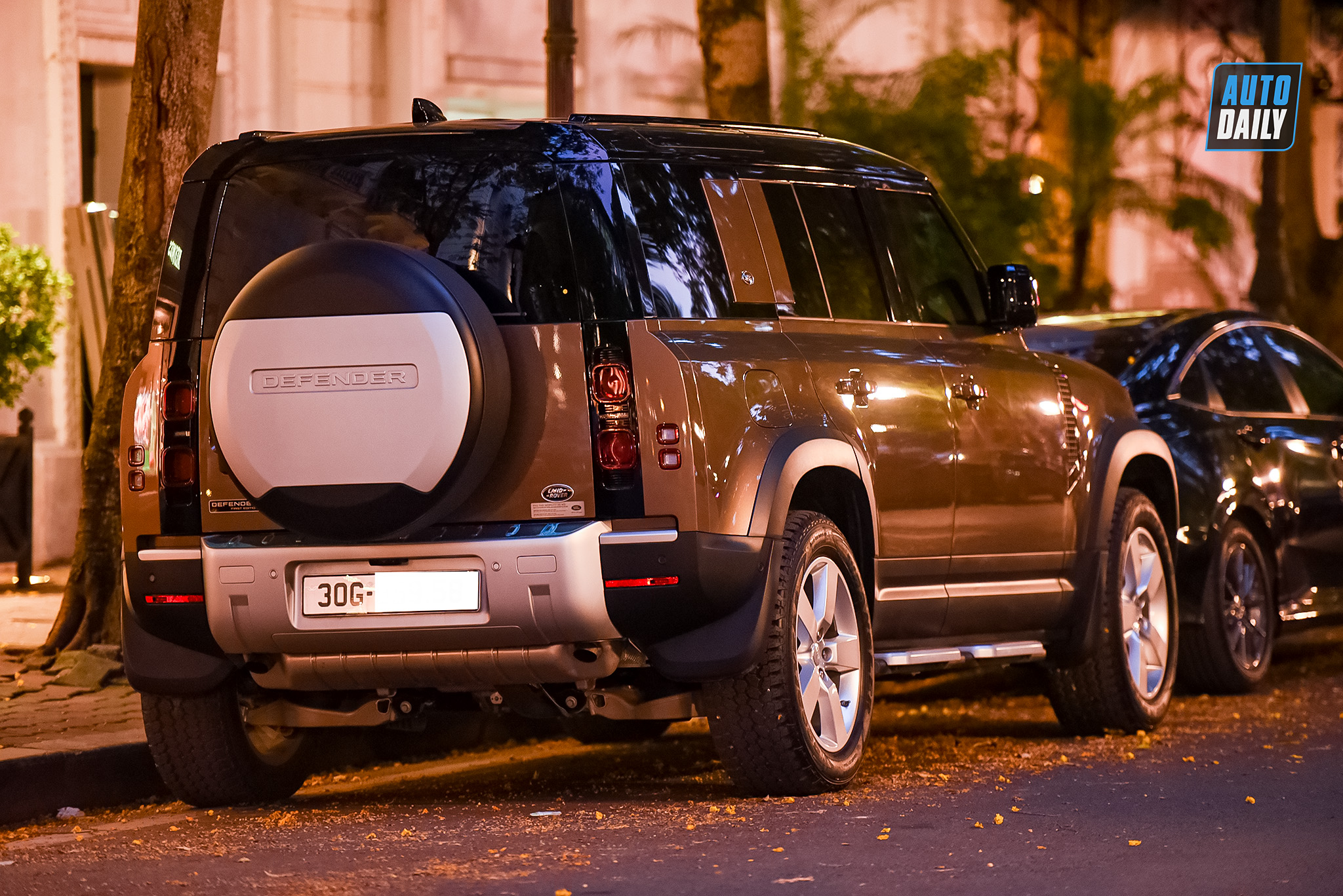Autodaily Street Shots (P8): Rolls-Royce Cullinan màu độc quay lại Hà Nội xem-dep-cuoi-tuan-autodaily-4.jpg