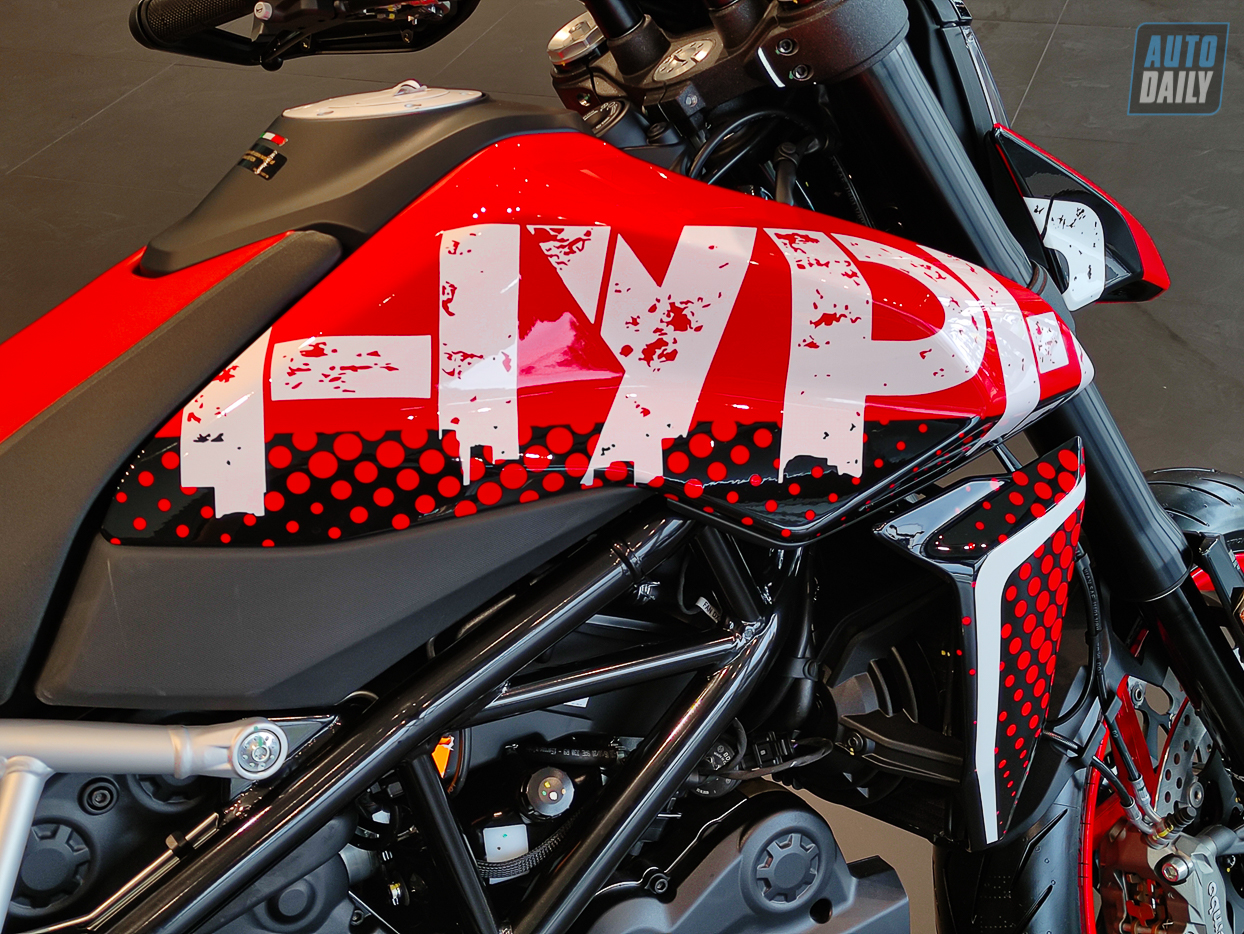 Cận cảnh Ducati Hypermotard 950 RVE 2020 có giá hơn 470 triệu đồng tại VN Ducati Hypermotard 950 RVE (4).jpg