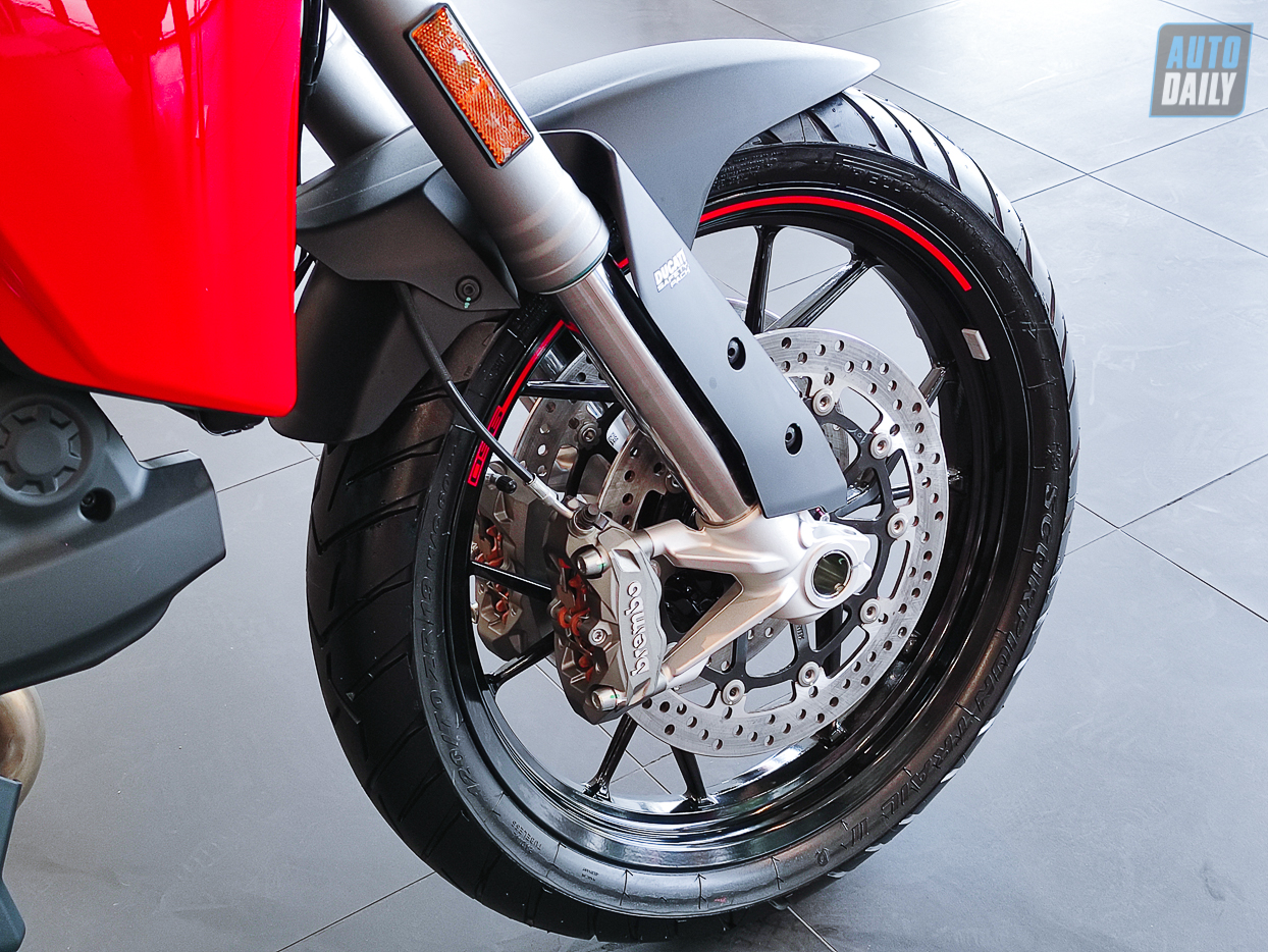 Ducati Multistrada 950 S 2021 đầu tiên tại Việt Nam, giá hơn 550 triệu đồng Ducati Multistrada 950 S 2021 (12).jpg