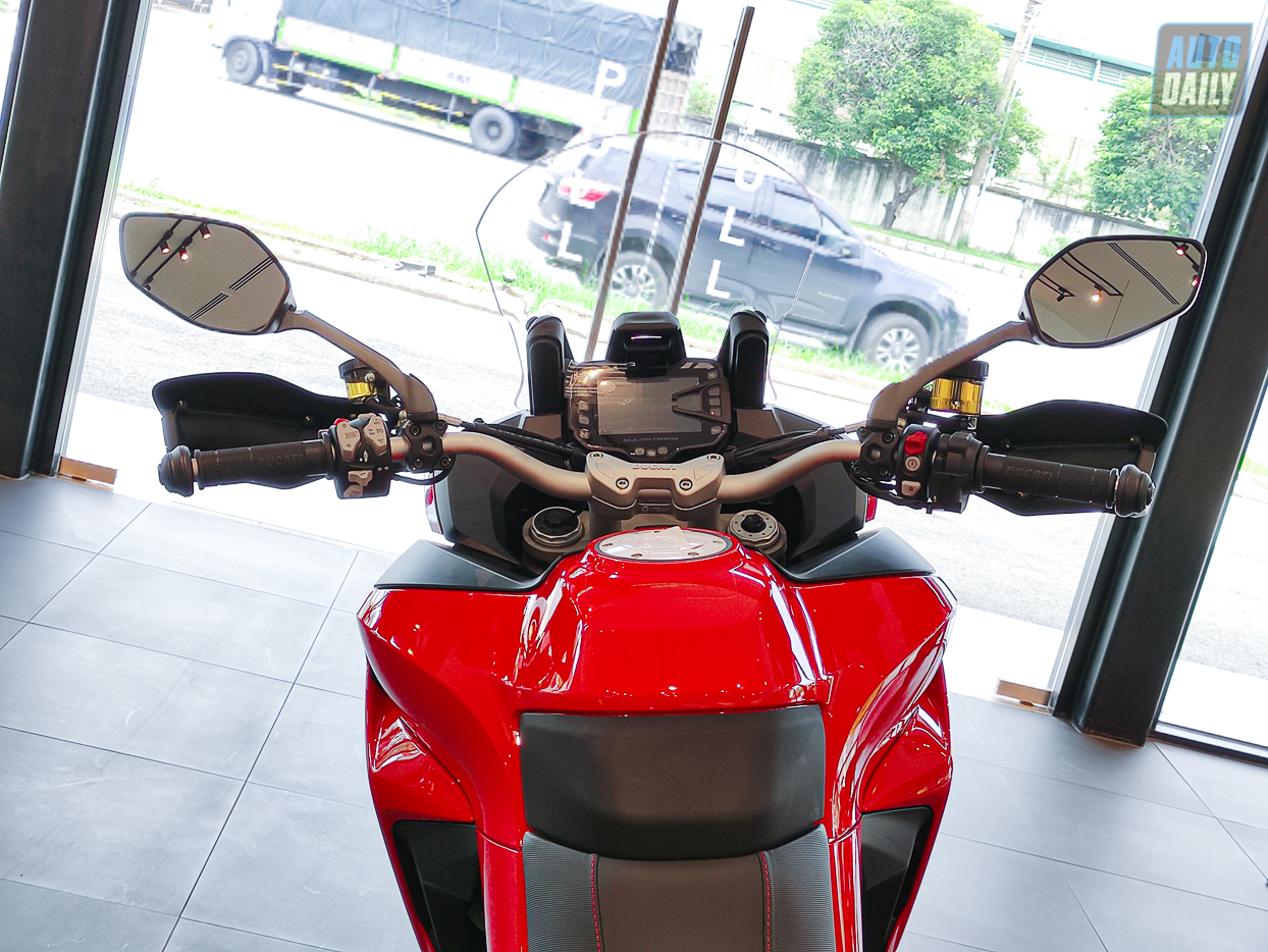 Ducati Multistrada 950 S 2021 đầu tiên tại Việt Nam, giá hơn 550 triệu đồng Ducati Multistrada 950 S 2021 (14).jpg
