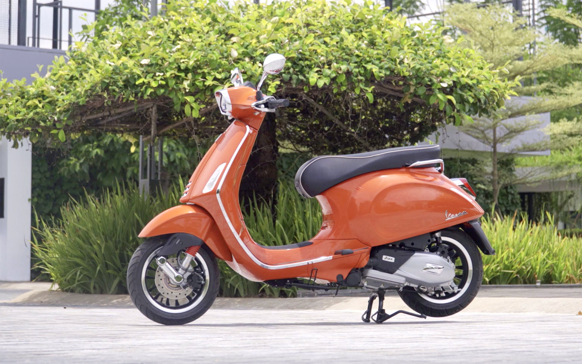 Vespa Color – Thổi bừng sắc trẻ, sống trọn đam mê vespa-sprint-cam.jpg