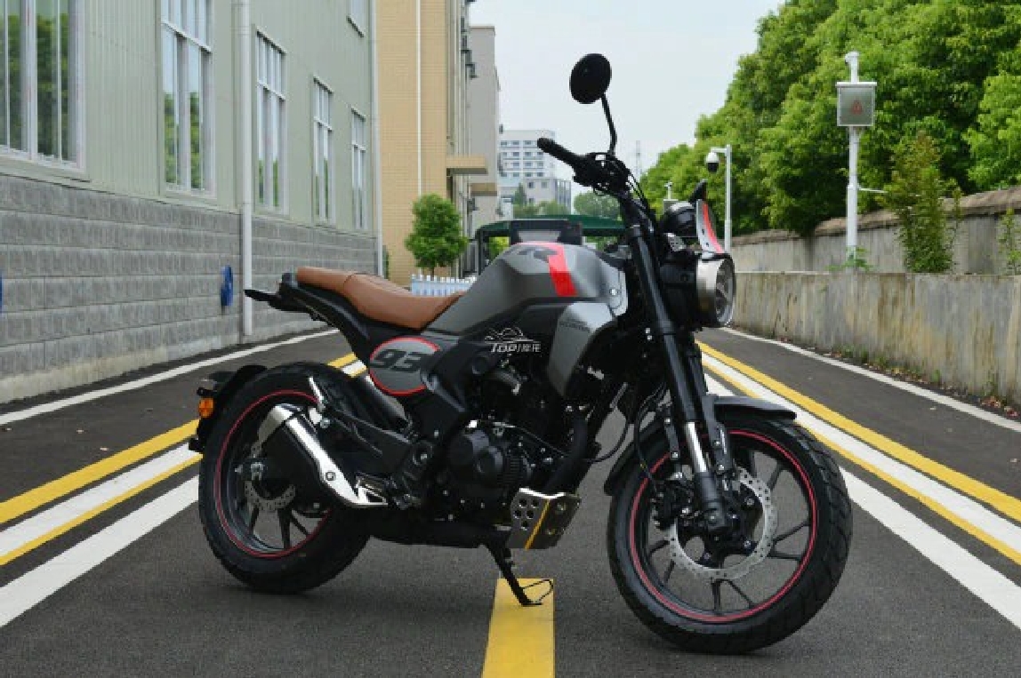 Honda CBF190 TR Special Edition ra mắt, có giá hơn 2.700 USD Honda CBF190 TR Special Edition  (4).jpg