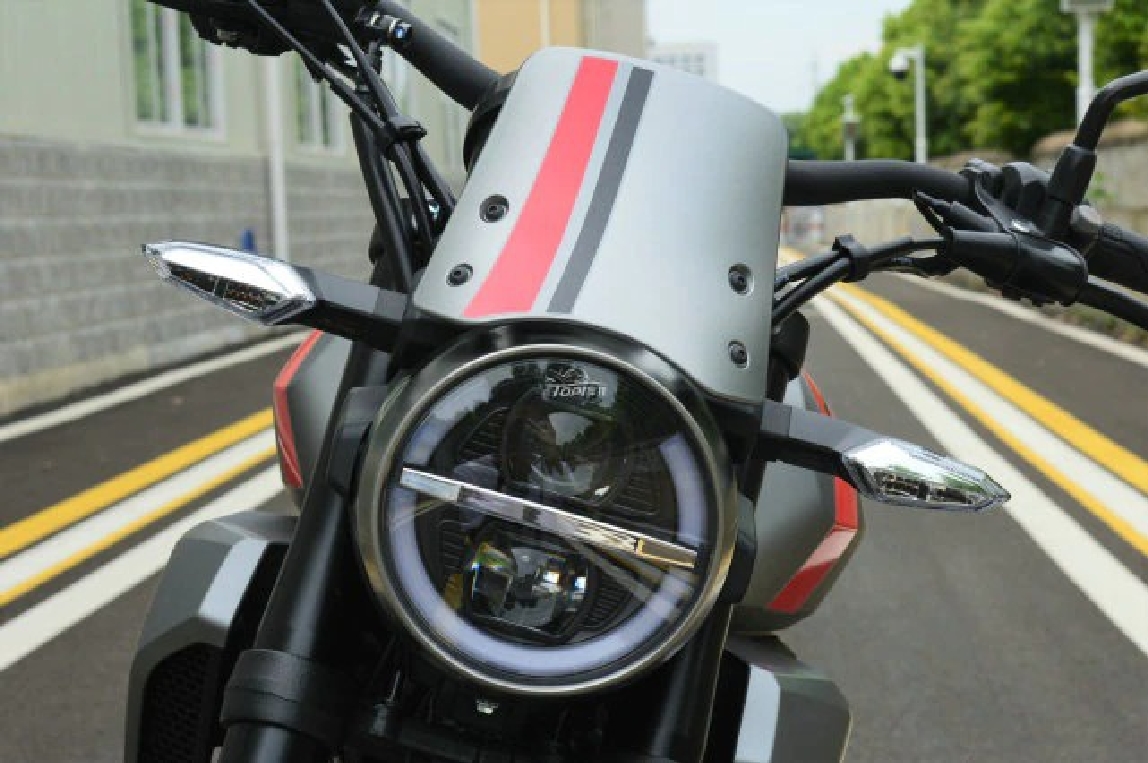 Honda CBF190 TR Special Edition ra mắt, có giá hơn 2.700 USD Honda CBF190 TR Special Edition  (5).jpg