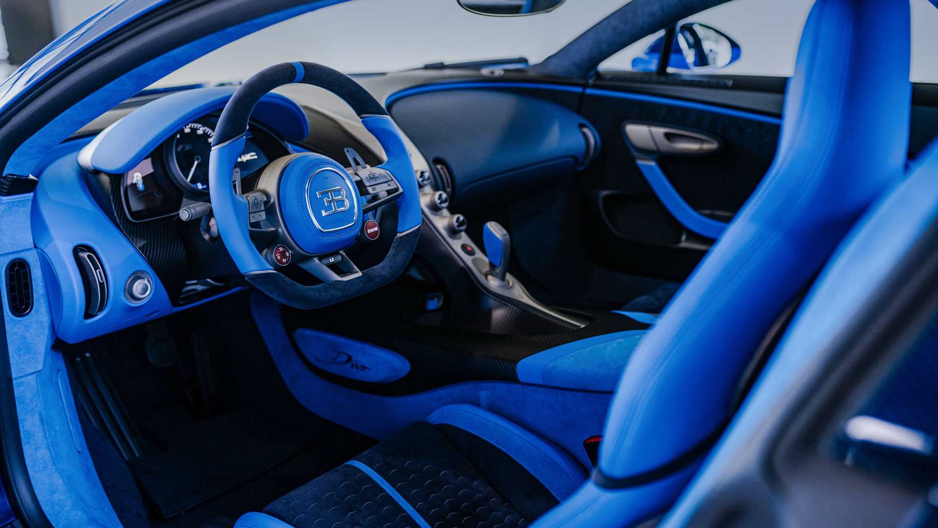 bugatti-divo-interior-view5.jpeg
