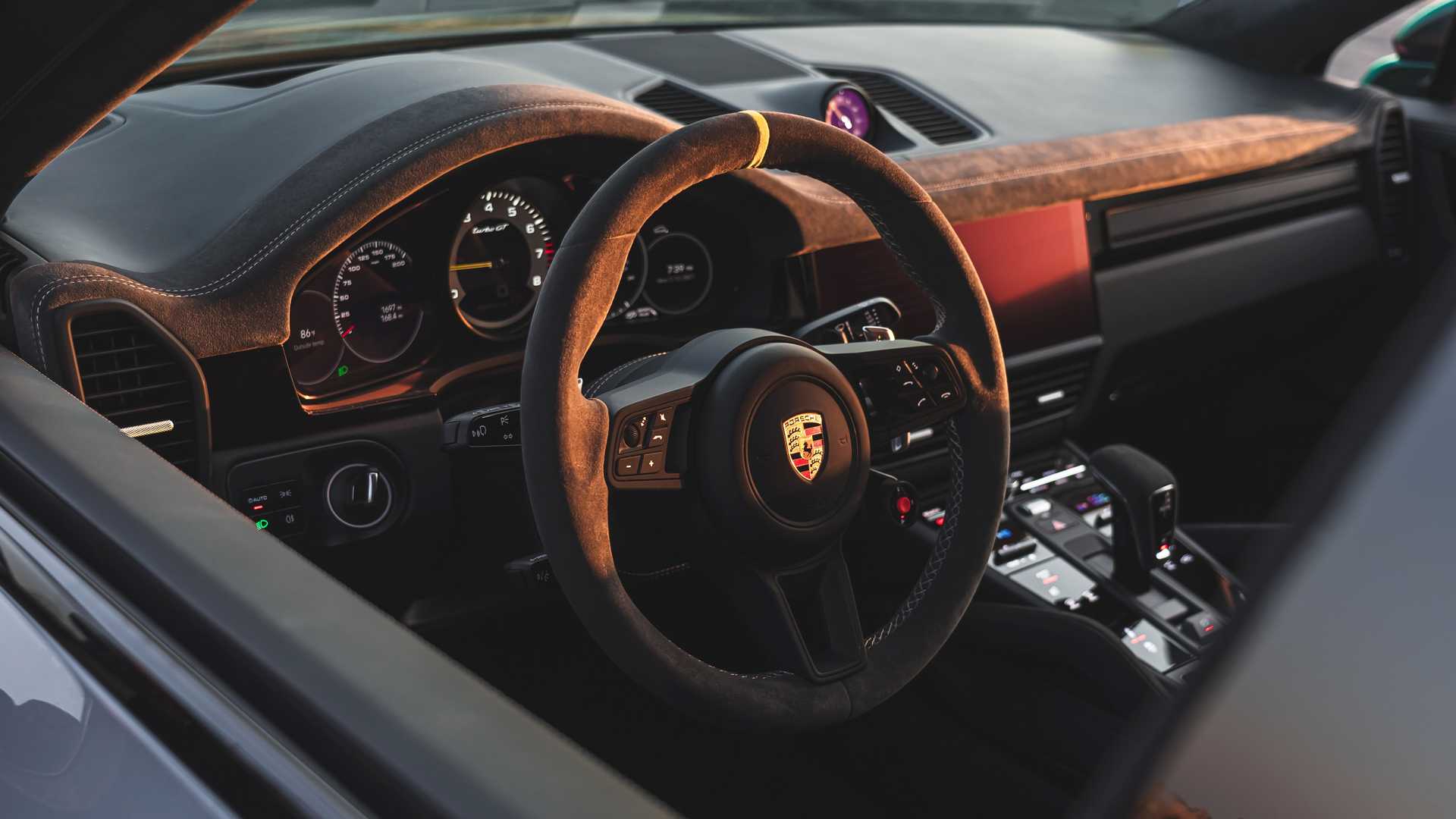 2022-porsche-cayenne-turbo-gt-interior-steering-wheel.jpeg