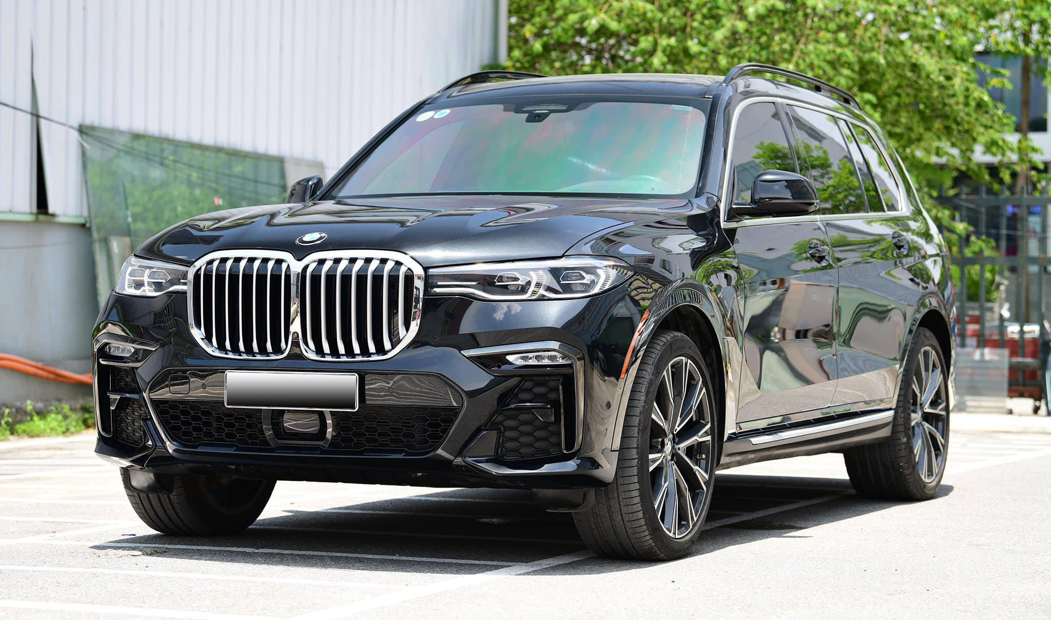 BMW X7 M-Sport nhập Mỹ chạy lướt chào bán lại hơn 6 tỷ đồng