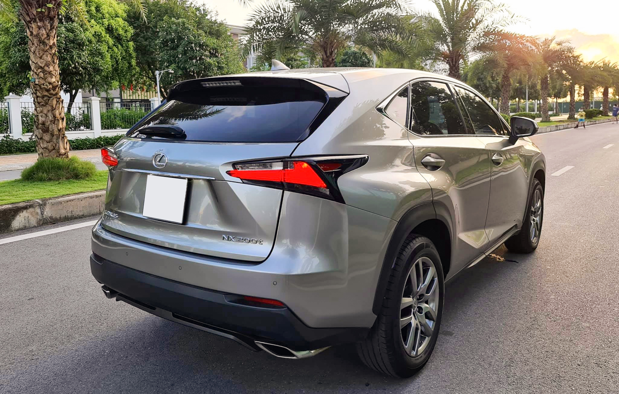 lexus-nx-200t-12.jpeg