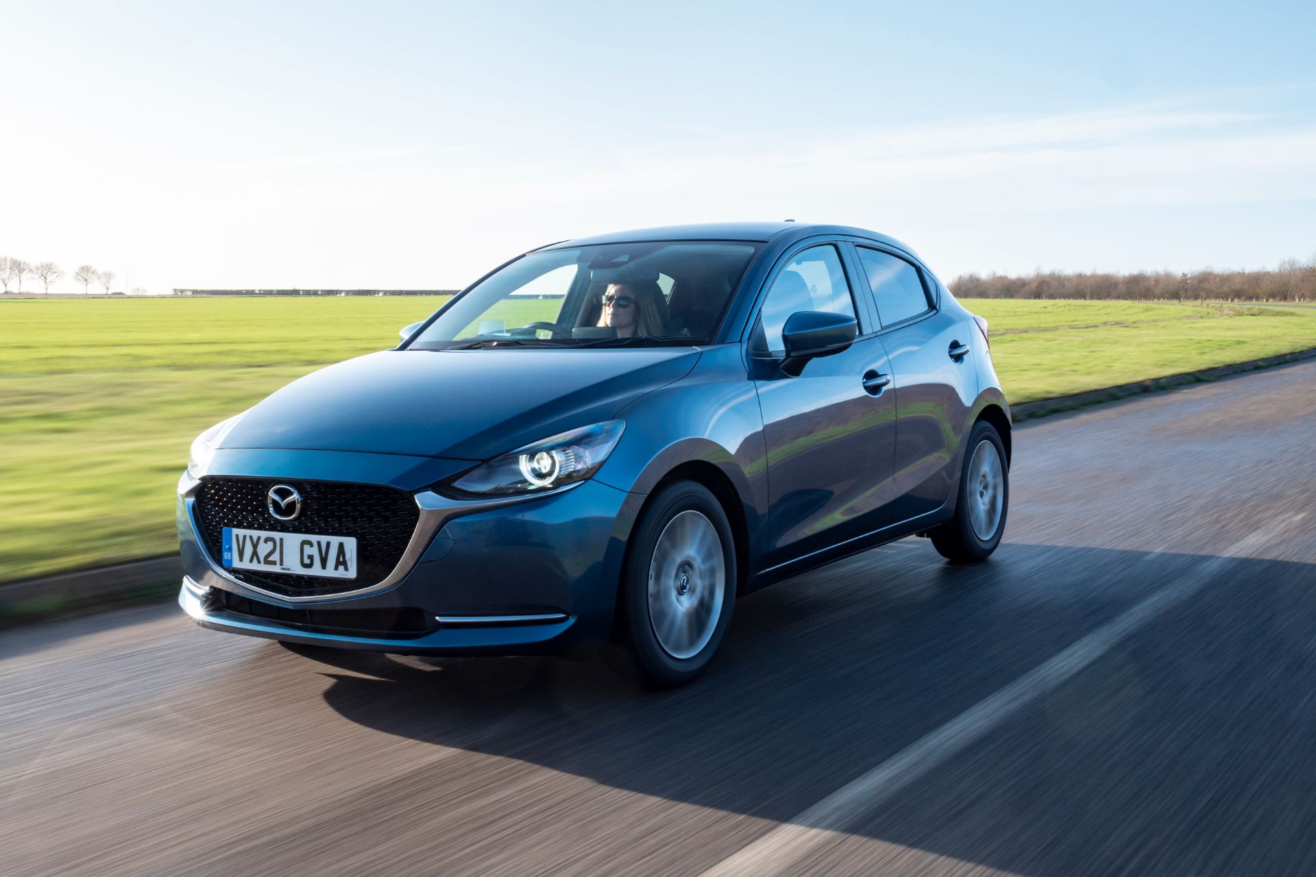 2022-mazda2-3.jpg