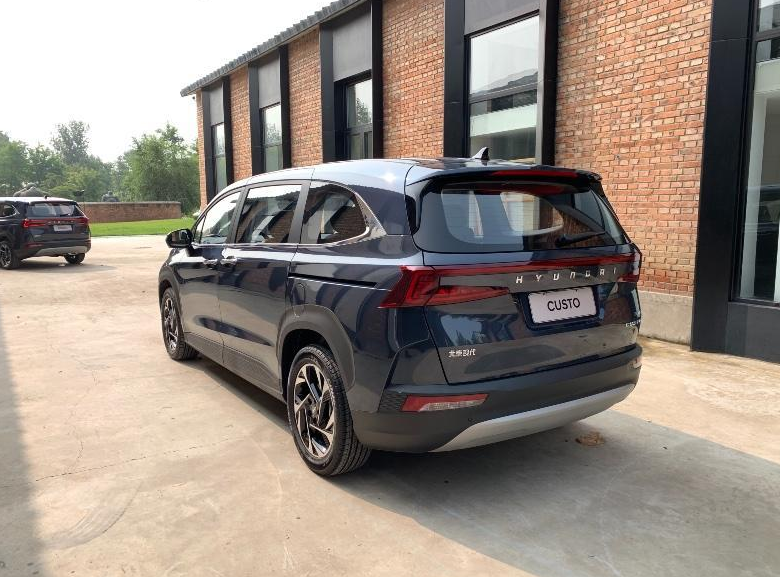 hyundai-custo-2022-2.png