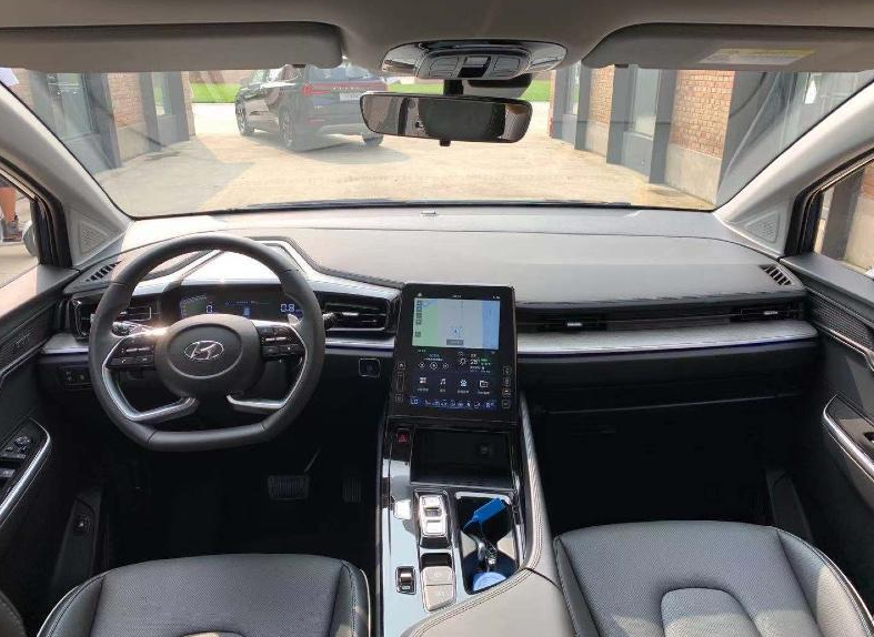 hyundai-custo-2022-6.png