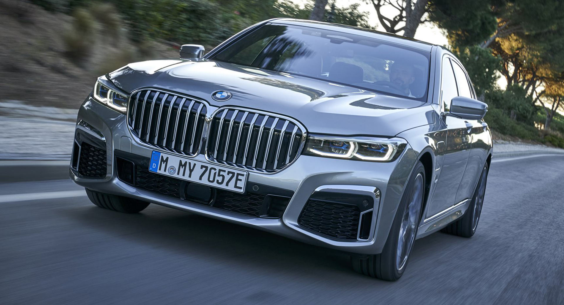 BMW sẽ ra mắt 5-Series và 7-Series chạy điện trong 2 năm tới