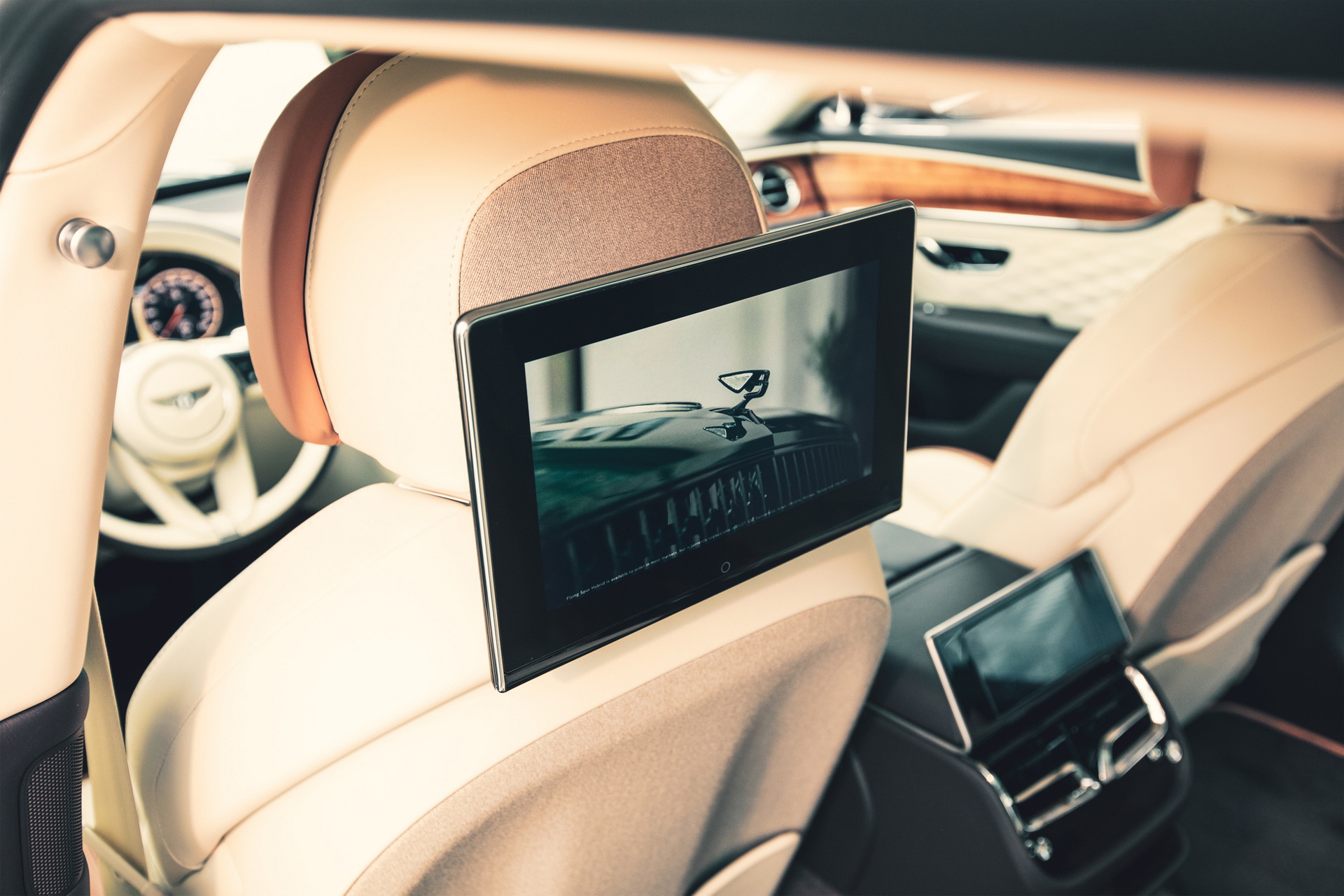 2021-bentley-rear-entertainment-system-6.jpg