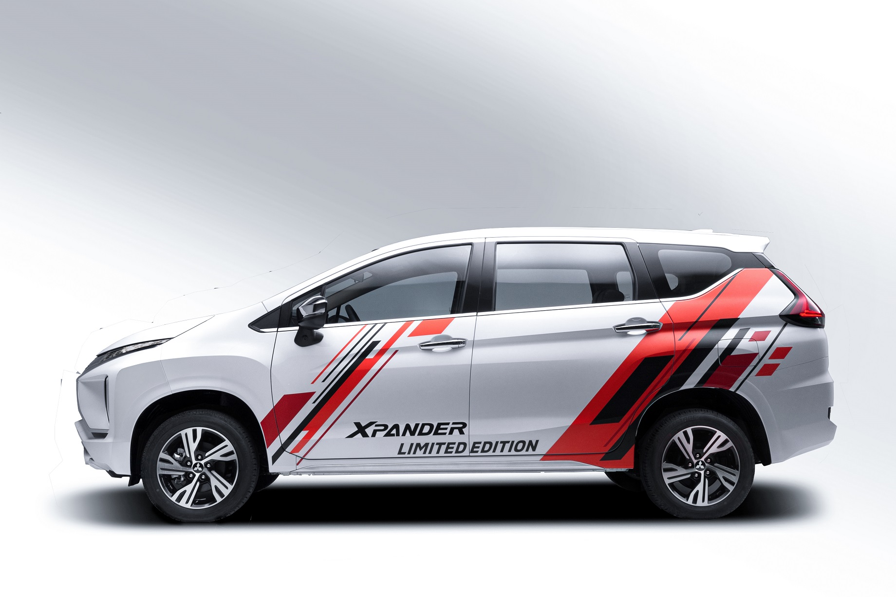 Mitsubishi Xpander phiên bản đặc biệt ra mắt tại Việt Nam, giá 630 triệu đồng xpander-sam-ngoai-that-017.jpg