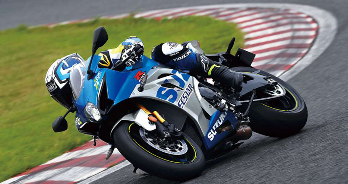 Suzuki GSX-R1000 và GSX-R1000R 2021 cập bến ĐNÁ với bộ áo cực ngầu 2021-Suzuki-Malaysia-GSX-R1000R (1).jpeg
