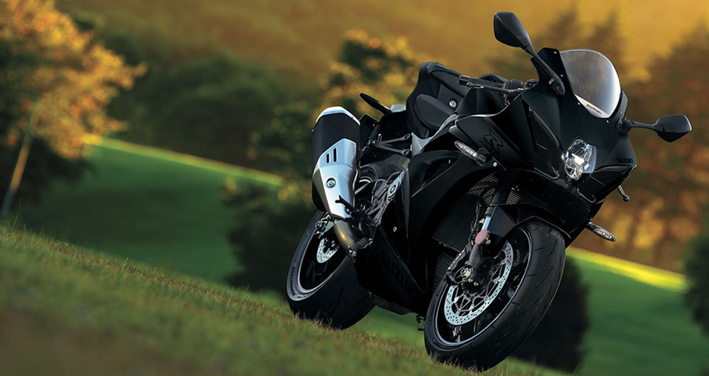 Suzuki GSXR1000 độ bá cháy theo phong cách MotoGP  2banhvn
