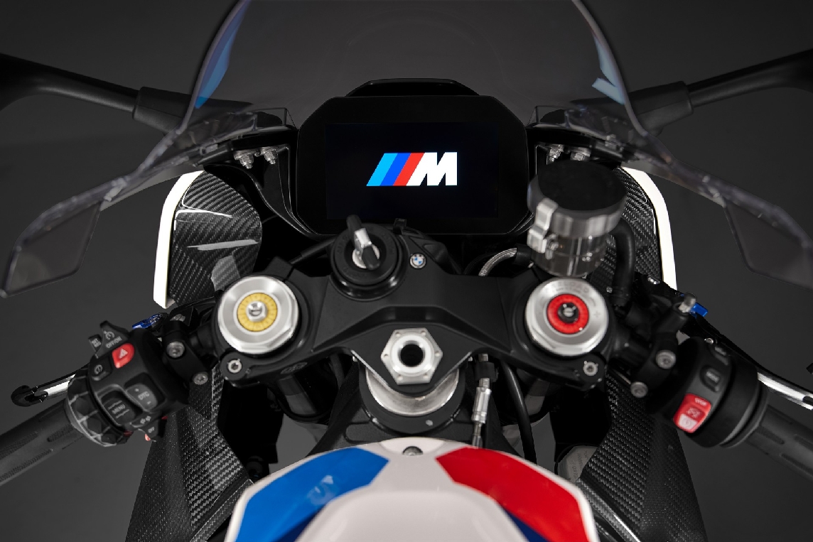 BMW-M-1000-RR-2021%20(2).jpg