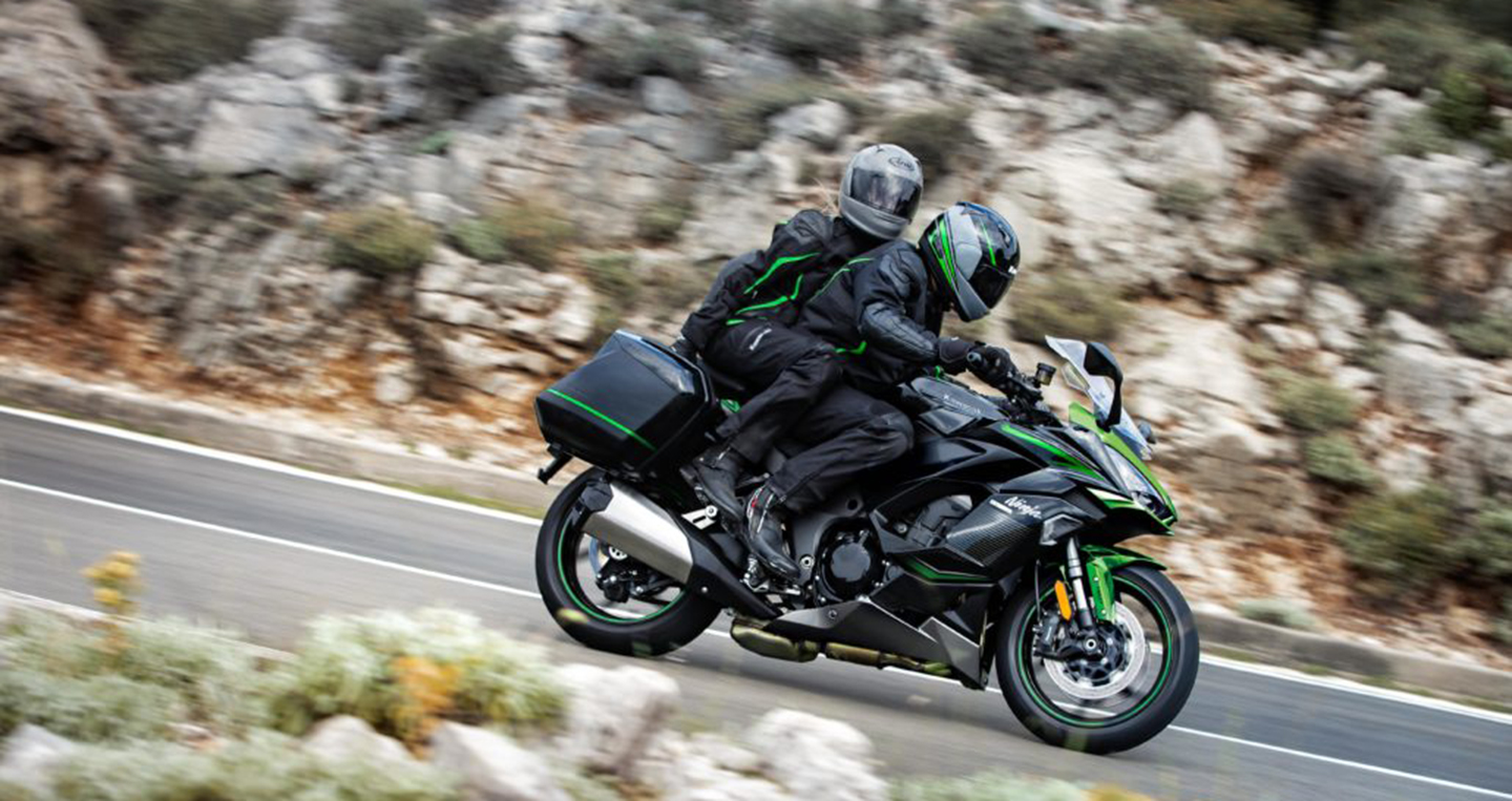 Kawasaki Ninja 1000SX 2022 trình làng với nhiều nâng cấp Kawasaki Ninja 1000SX 2022 (3).jpg