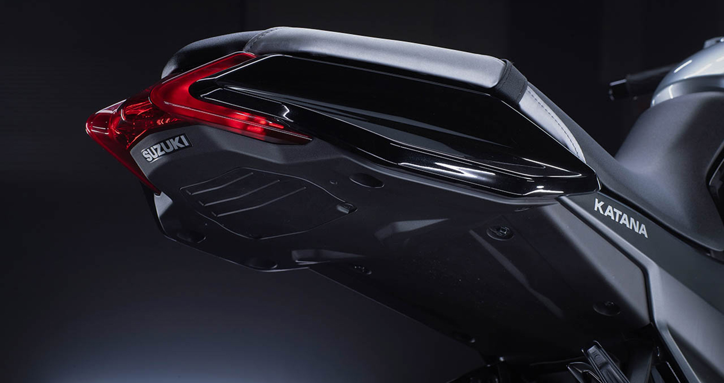 “Huyền thoại” Suzuki Katana hồi sinh, giá từ 18.750 USD 2021-Suzuki-Katana (3).jpeg