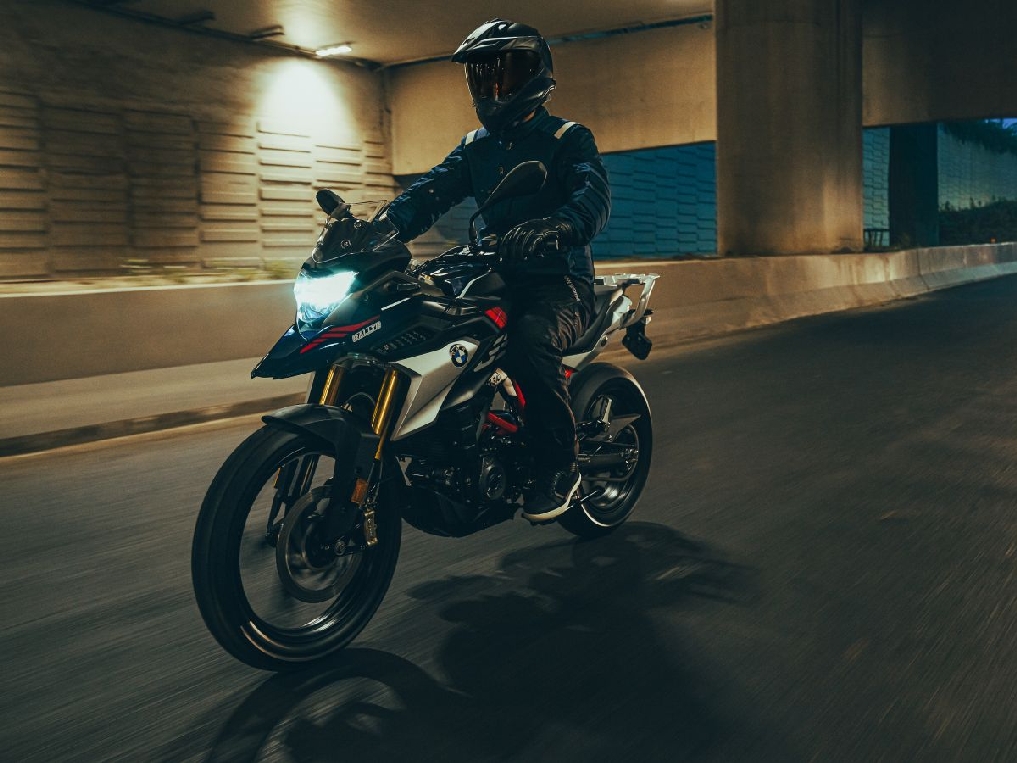 2021-BMW-Motorrad-G310GS-Malaysia%20(2).jpg