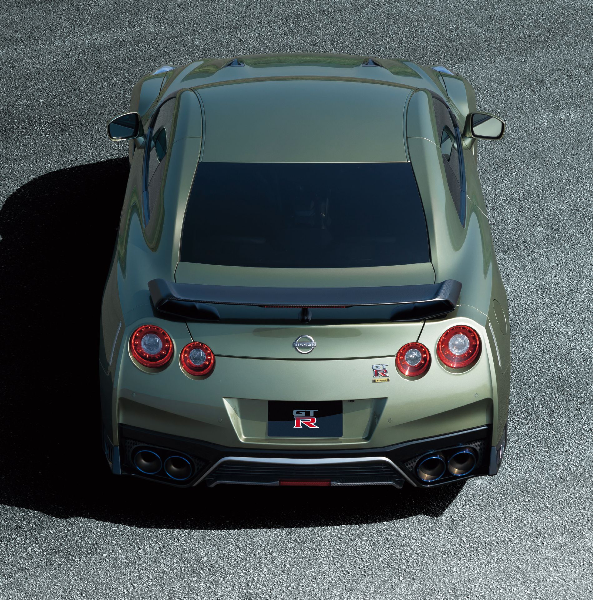 2022-nissan-gt-r-jdm-7.jpeg