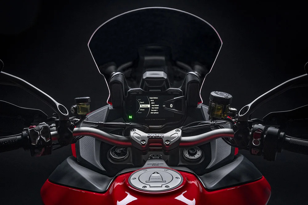 Ducati Multistrada V2 2022 chính thức trình làng, giá bán từ 15.295 USD 2022-Ducati-Multistrada-V2-and-V2S (3).jpeg