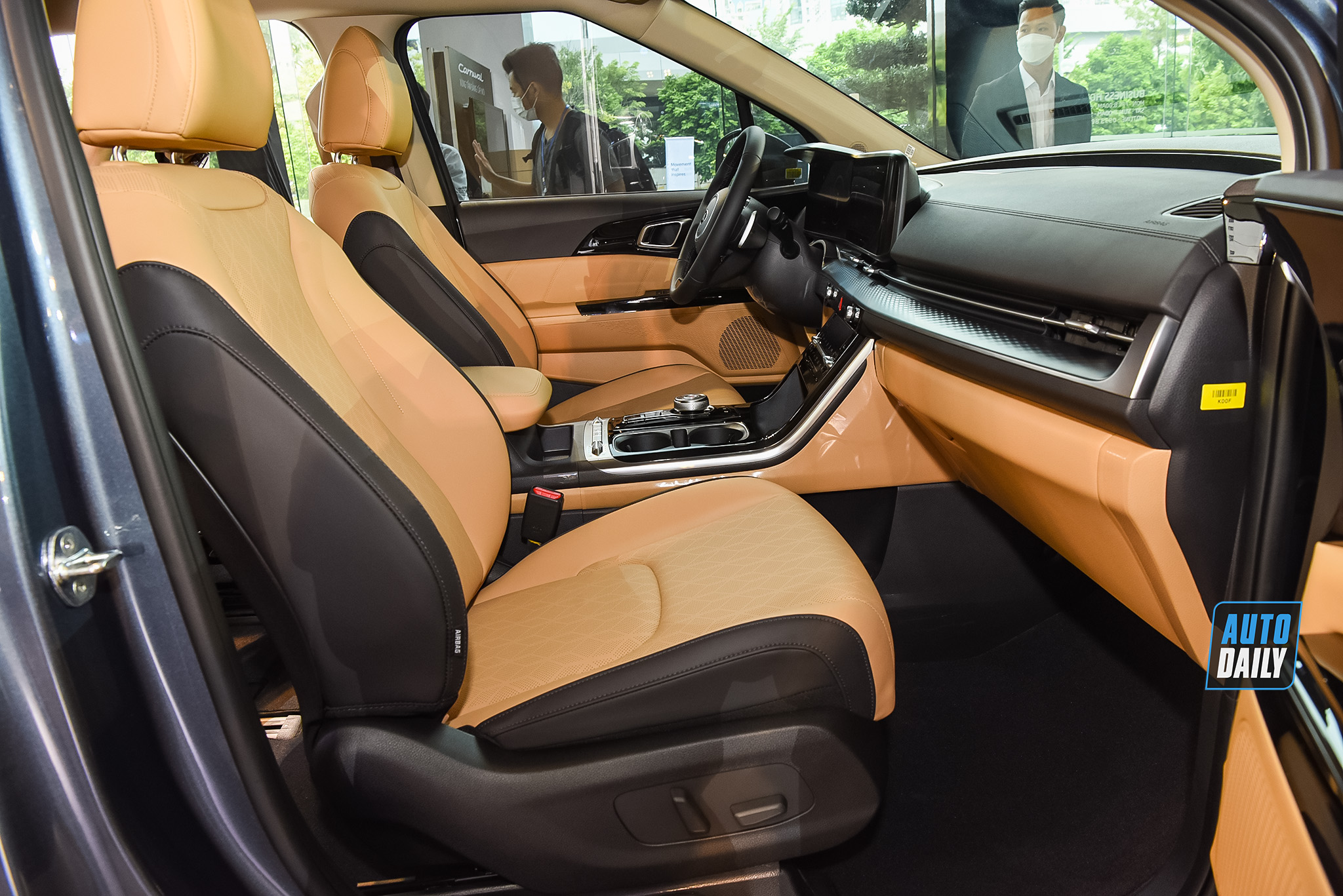 Kia Carnival 2021 chính thức ra mắt tại Việt Nam, giá từ 1,199 tỷ adt-1981-copy.jpg