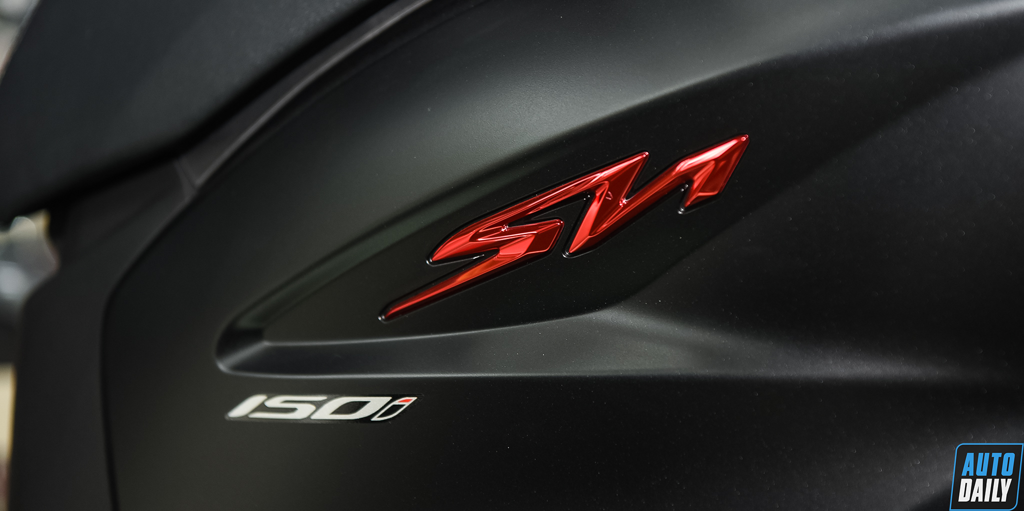 Honda SH 2021 về đại lý, bản đen mờ chênh giá hơn 10 triệu adt-2825-copy.jpg