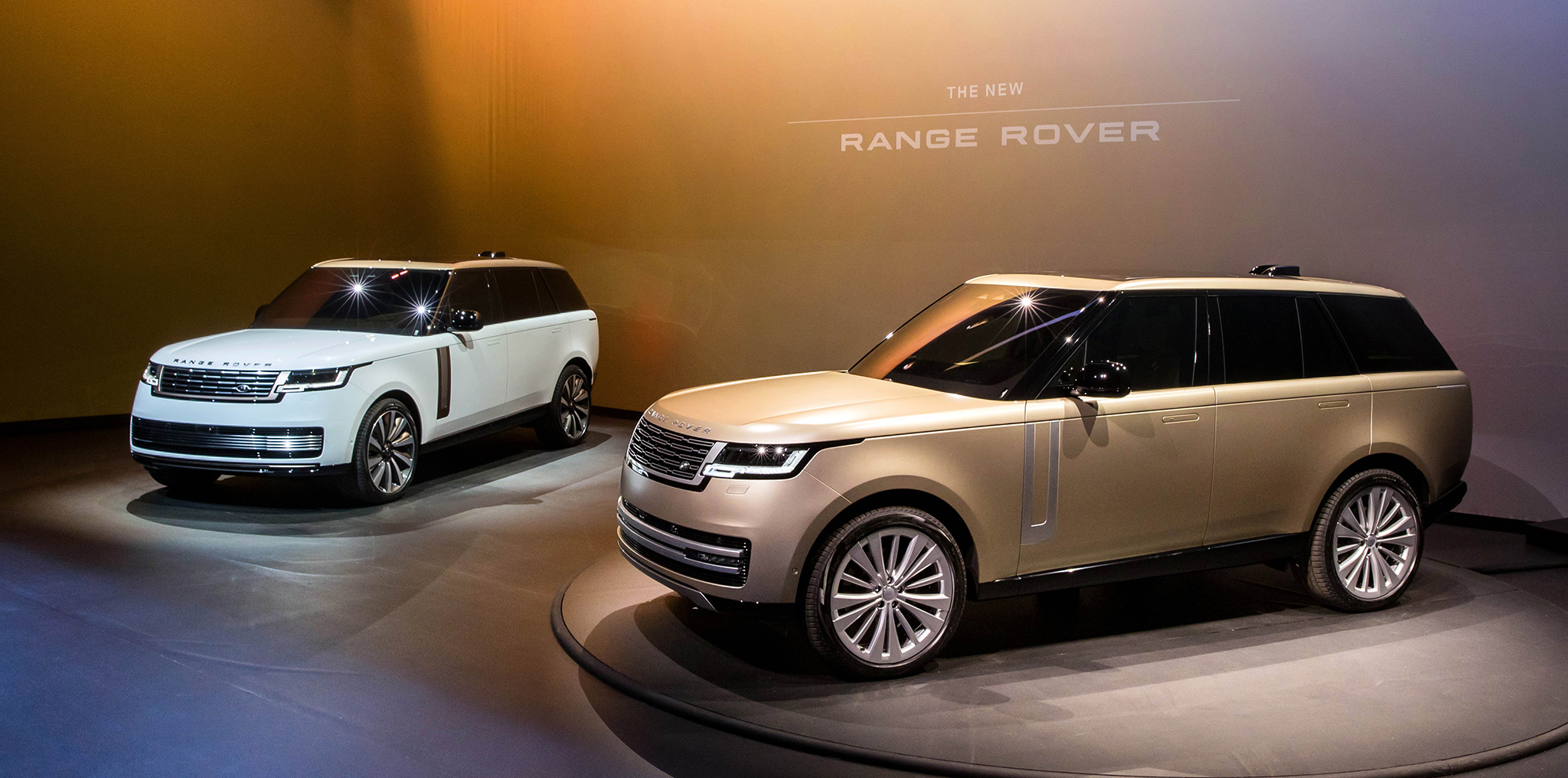 Range Rover 2022 giá dự kiến gần 11 tỷ đồng tại Việt Nam