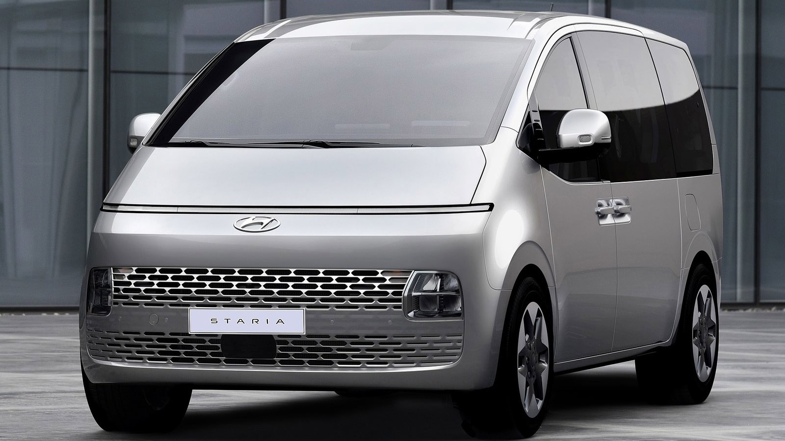 Hyundai Staria 2022 ra mắt tại Malaysia, giá quy đổi từ 1,96 tỷ đồng