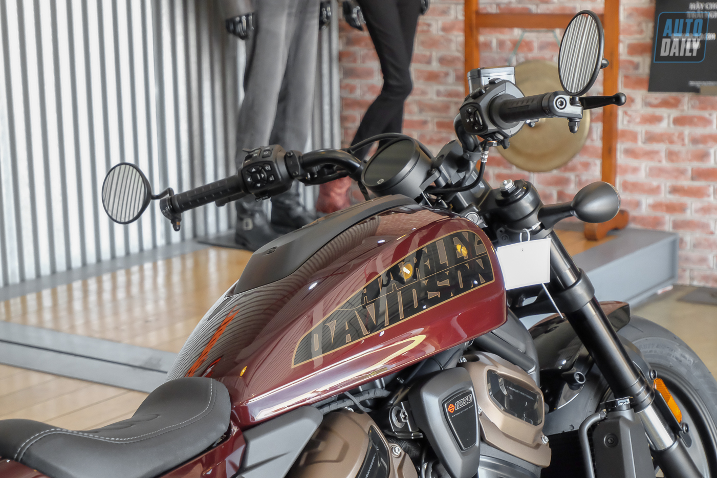 Cận cảnh Harley-Davidson Sportster S giá từ 589 triệu đồng tại Việt Nam Harley-Davidson Sportster S (11).jpg