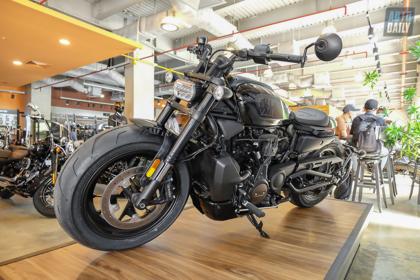 Cận cảnh Harley-Davidson Sportster S giá từ 589 triệu đồng tại Việt Nam Harley-Davidson Sportster S (21).jpg