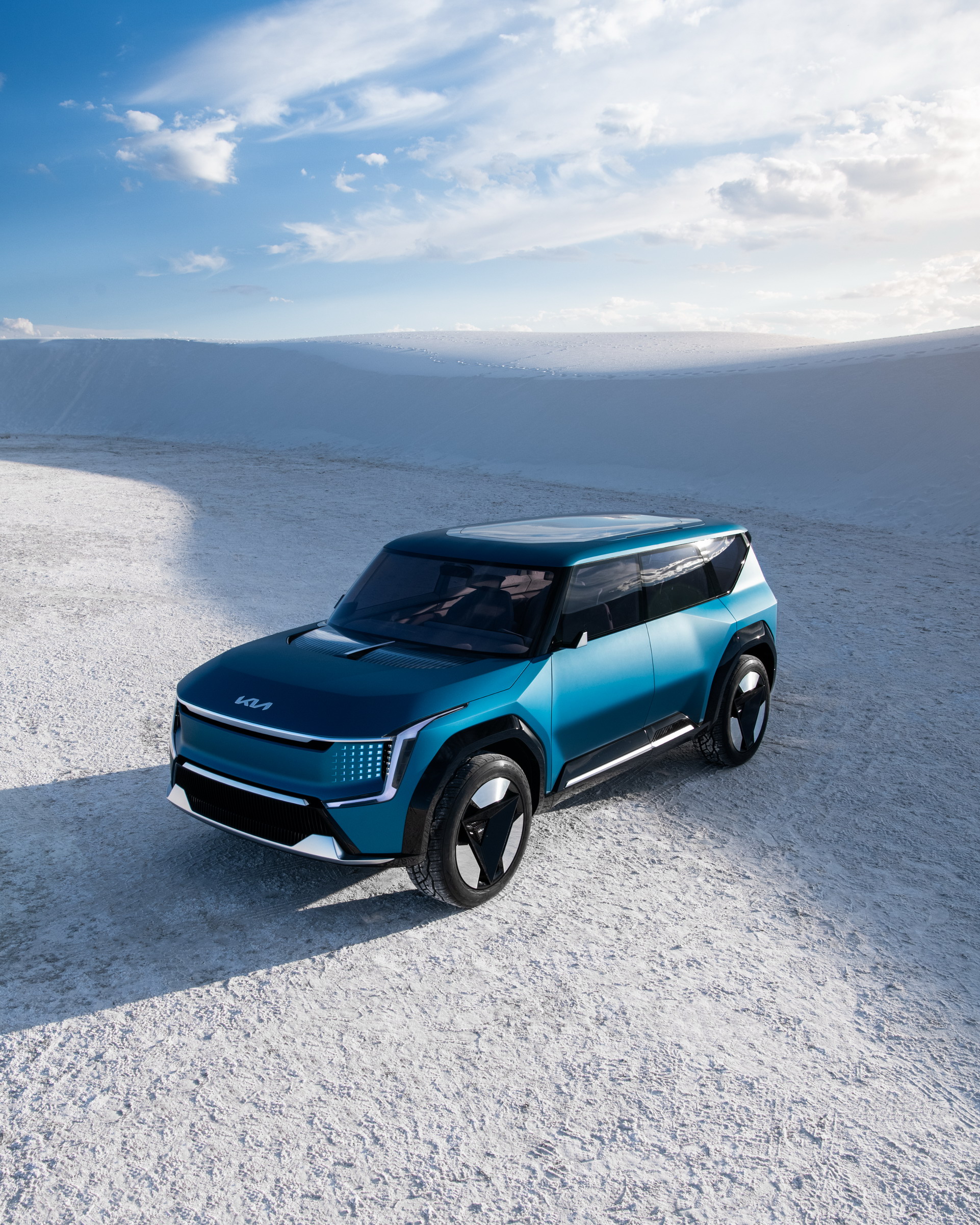 SUV chạy điện Kia EV9 xuất hiện trên đường chạy thử, đối thủ của VinFast VF9 Kia EV9 Concept chính thức ra mắt tại Los Angeles Auto Show 2021 kia-ev9-concept-ev3.jpg