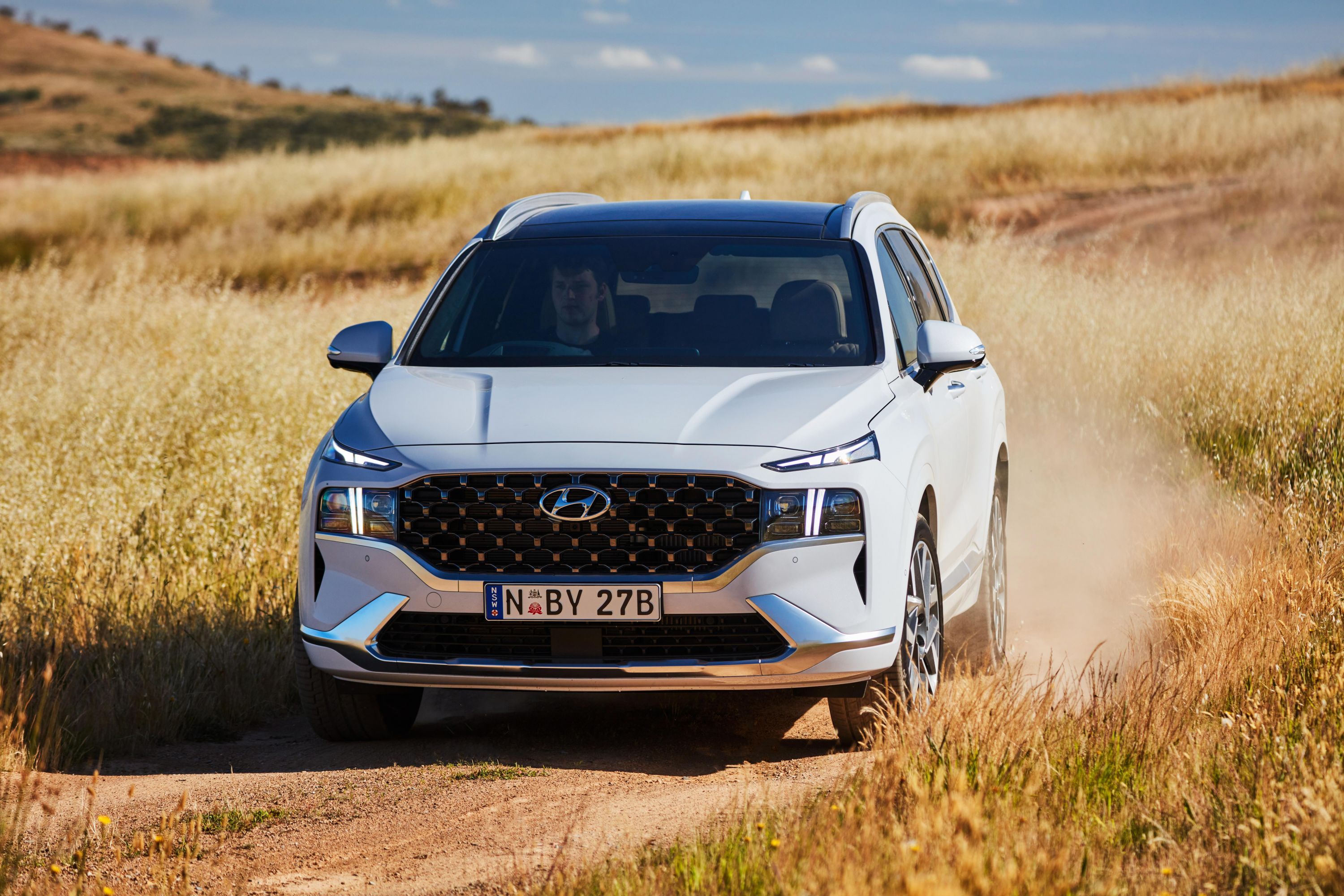 2021-hyundai-santa-fe-highlander-31.jpg