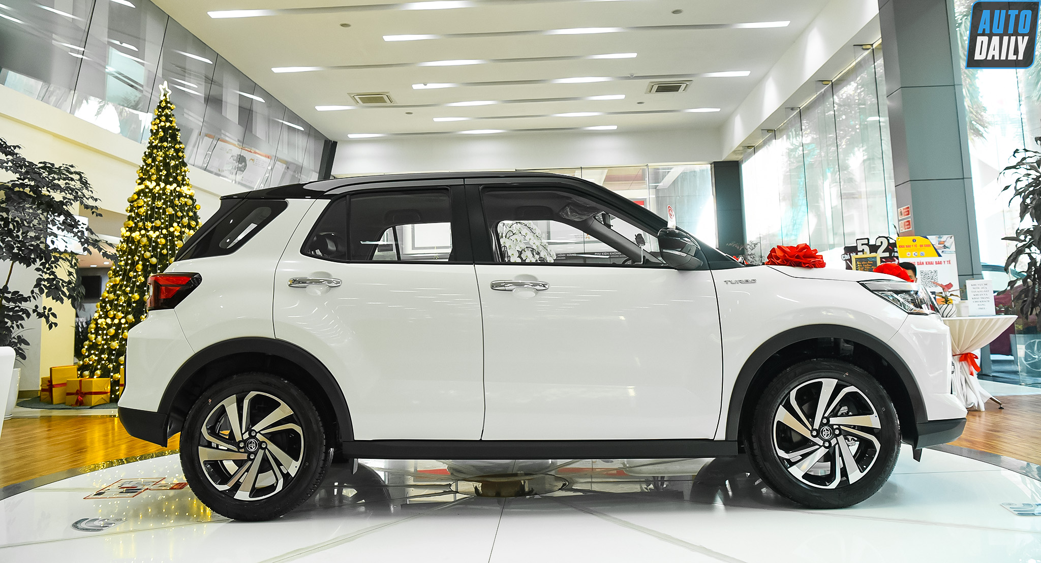 Toyota Raize 2021 giá 527 triệu về đại lý, số lượng rất ít 2.jpg