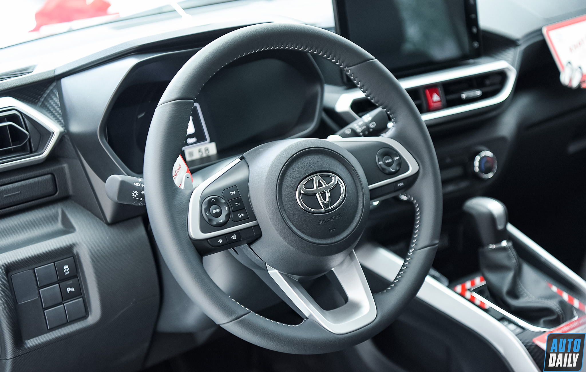 Toyota Raize 2021 giá 527 triệu về đại lý, số lượng rất ít 24.jpg