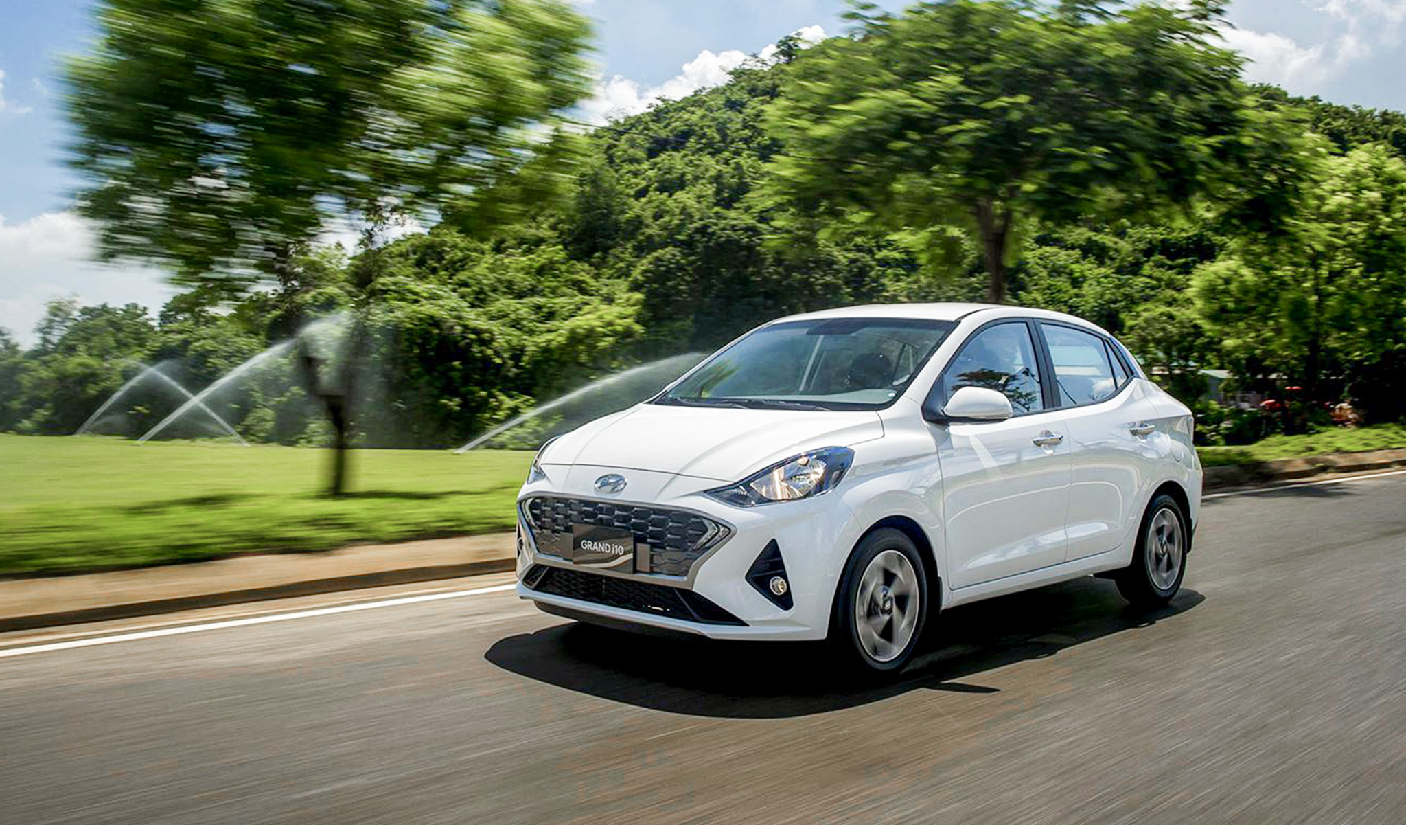 Đánh giá Hyundai Grand i10 2021: Nâng cấp toàn diện để trở lại hyundai-grand-i10-2021-sedan-16.jpeg