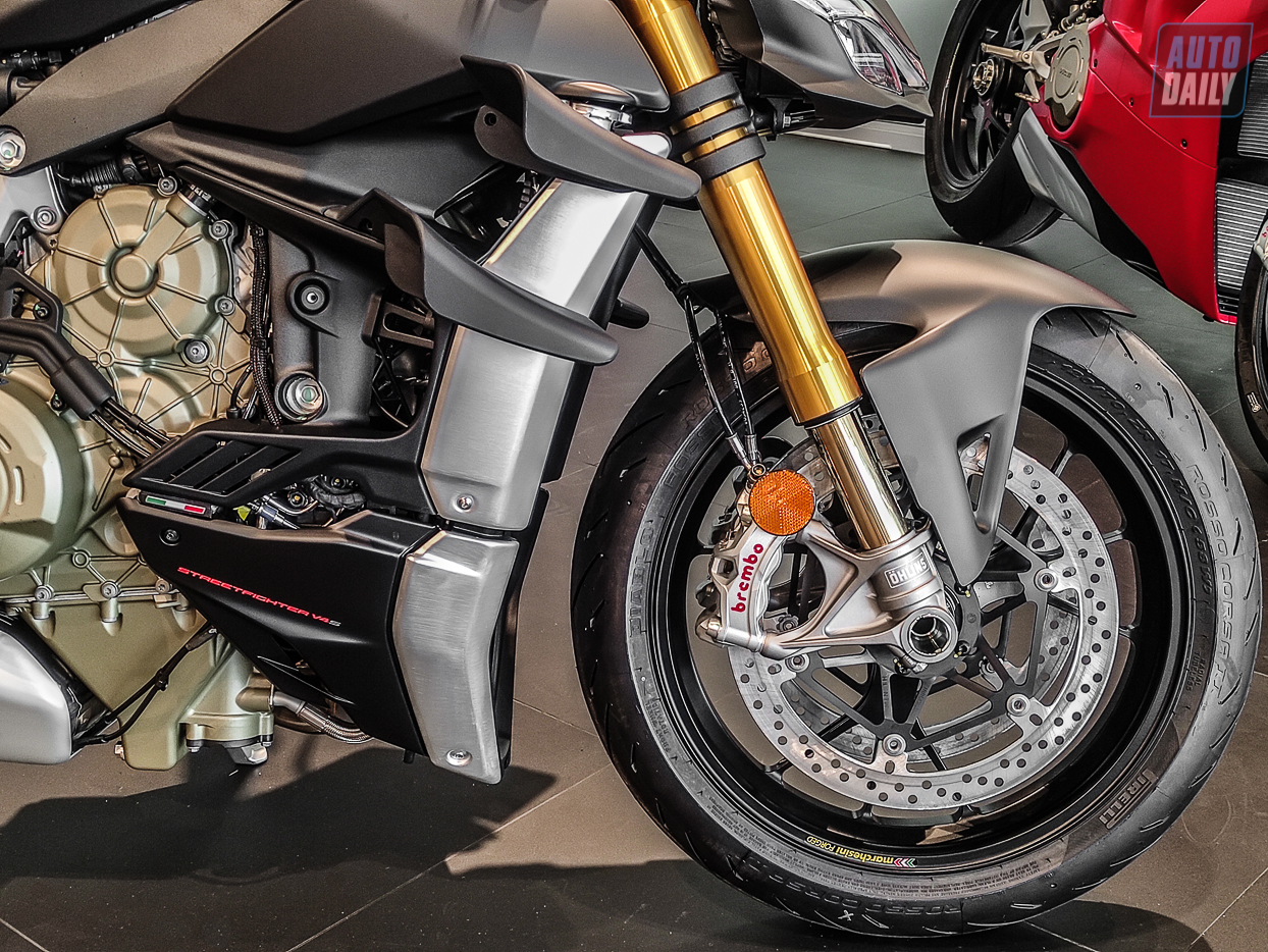 Cận cảnh phiên bản Dark Stealth của Ducati Streetfighter V4 S 2020 Ducati Streetfighter V4S Dark Stealth (2).jpg