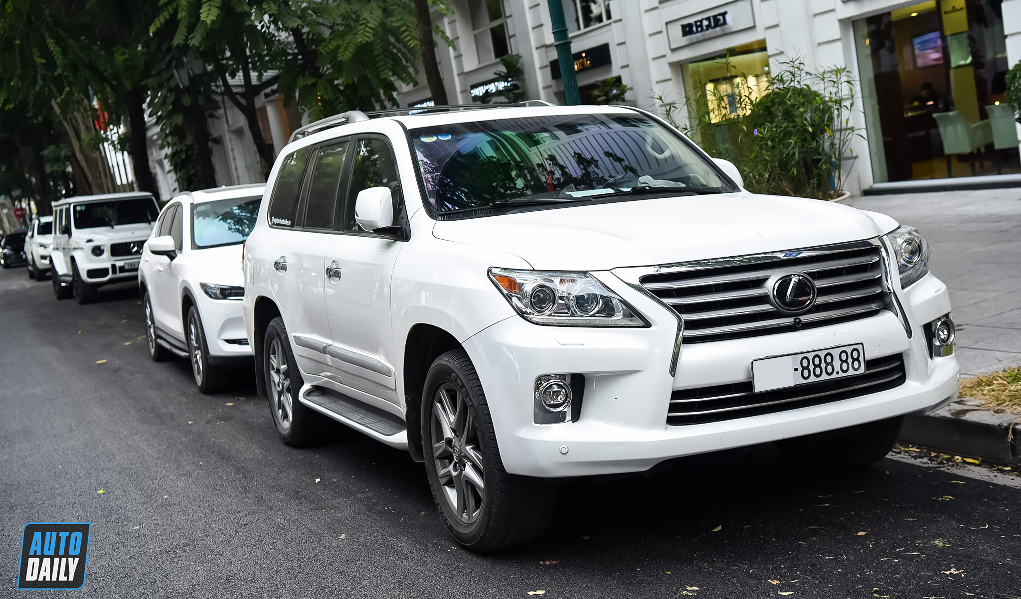 Ngắm dàn xe sang, siêu sang khủng trên phố Hà Nội adt-7093-copy.jpg