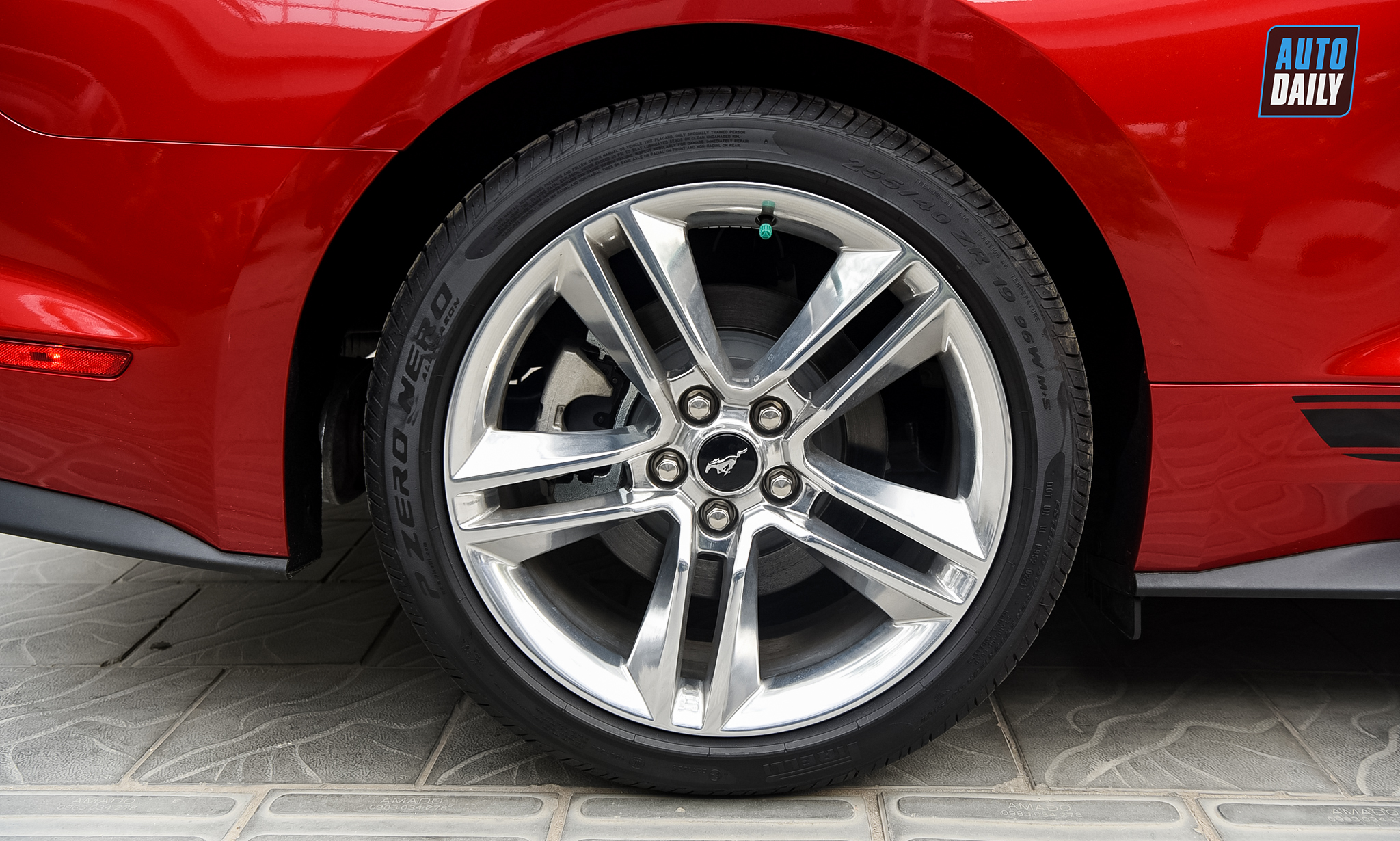 Chi tiết Ford Mustang Premium 2021 giá hơn 3 tỷ tại Việt Nam 13.jpg