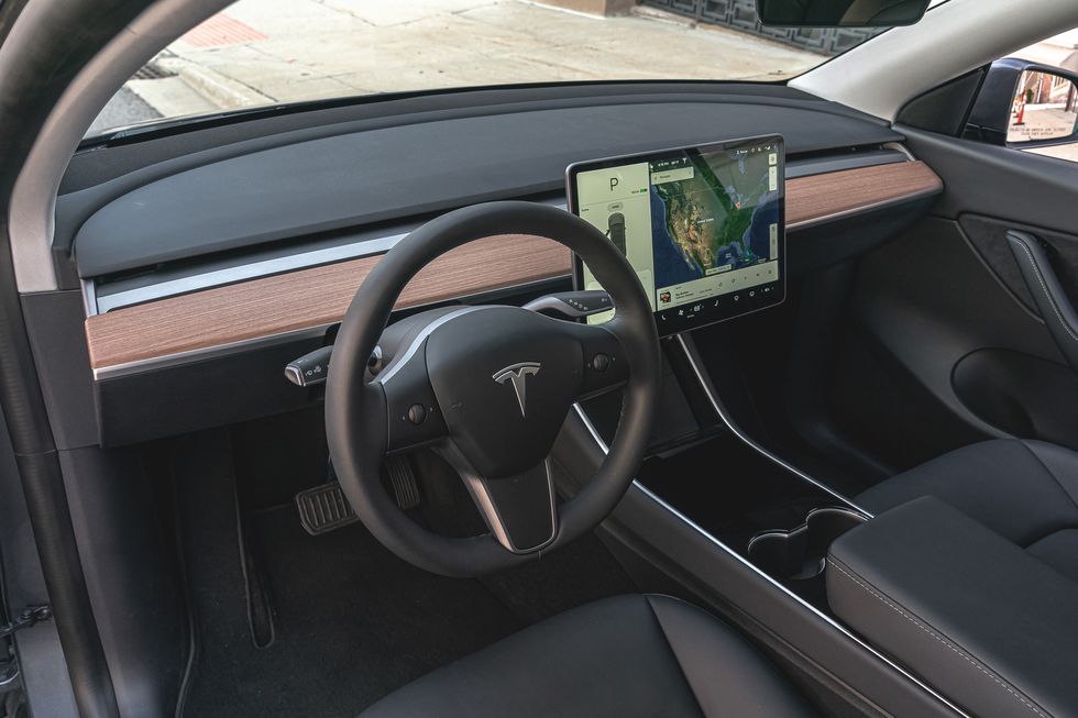 2020-tesla-model-y-long-range-211-1592938857.jpeg