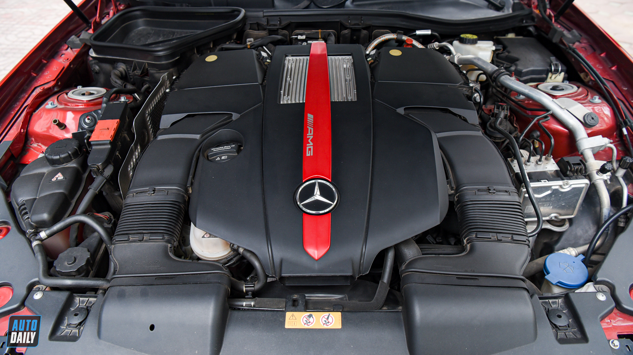Mui trần mạnh mẽ Mercedes-AMG SLC 43 2017 bán lại giá hơn 3 tỷ adt-2408.jpg
