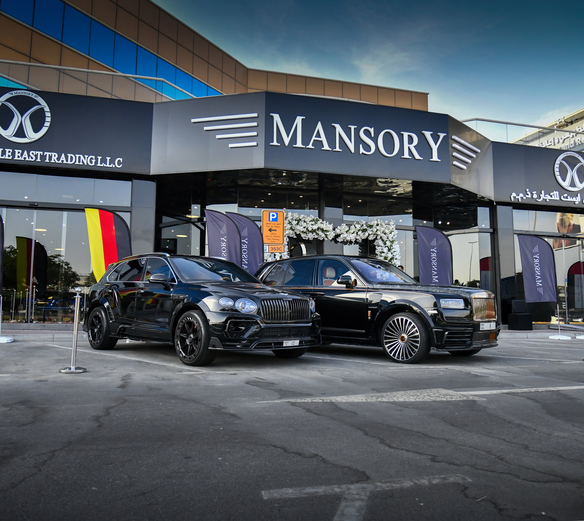 Mansory tung ra 3 bản độ đặc biệt của Cullinan, Urus và G-Class mansory-new-showroom-in-dubai-2.jpg