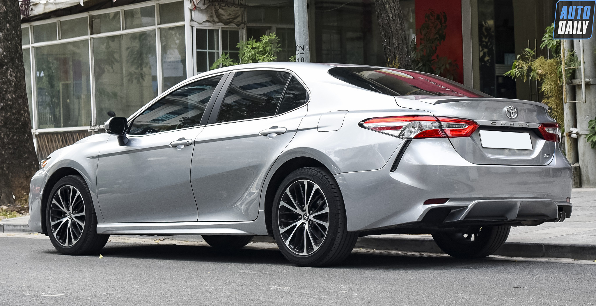 Toyota Camry SE 2021 nhập Mỹ xuất hiện tại Việt Nam, phong cách thể thao adt-85151-copy.jpg