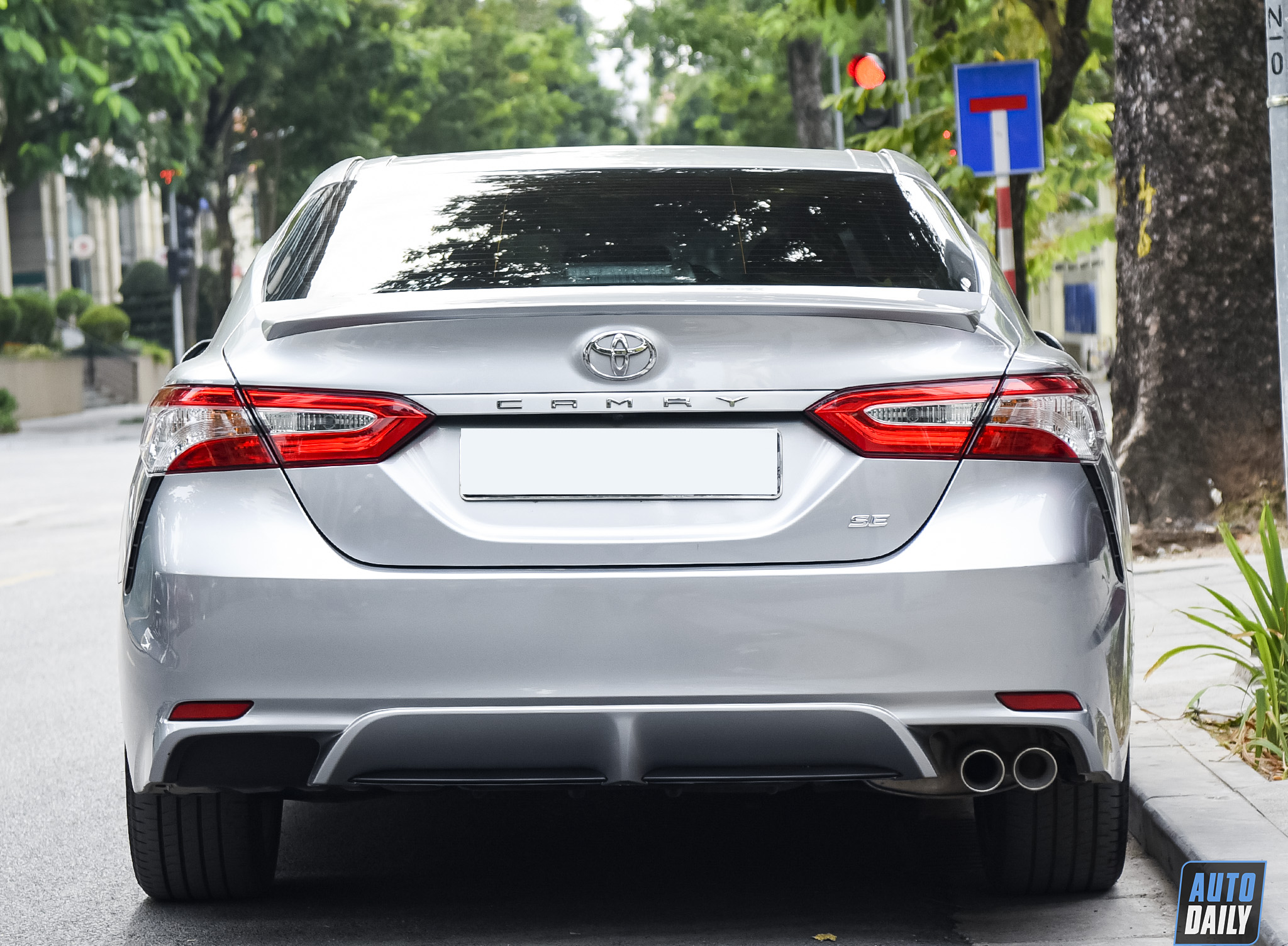 Toyota Camry SE 2021 nhập Mỹ xuất hiện tại Việt Nam, phong cách thể thao adt-8554-copy.jpg