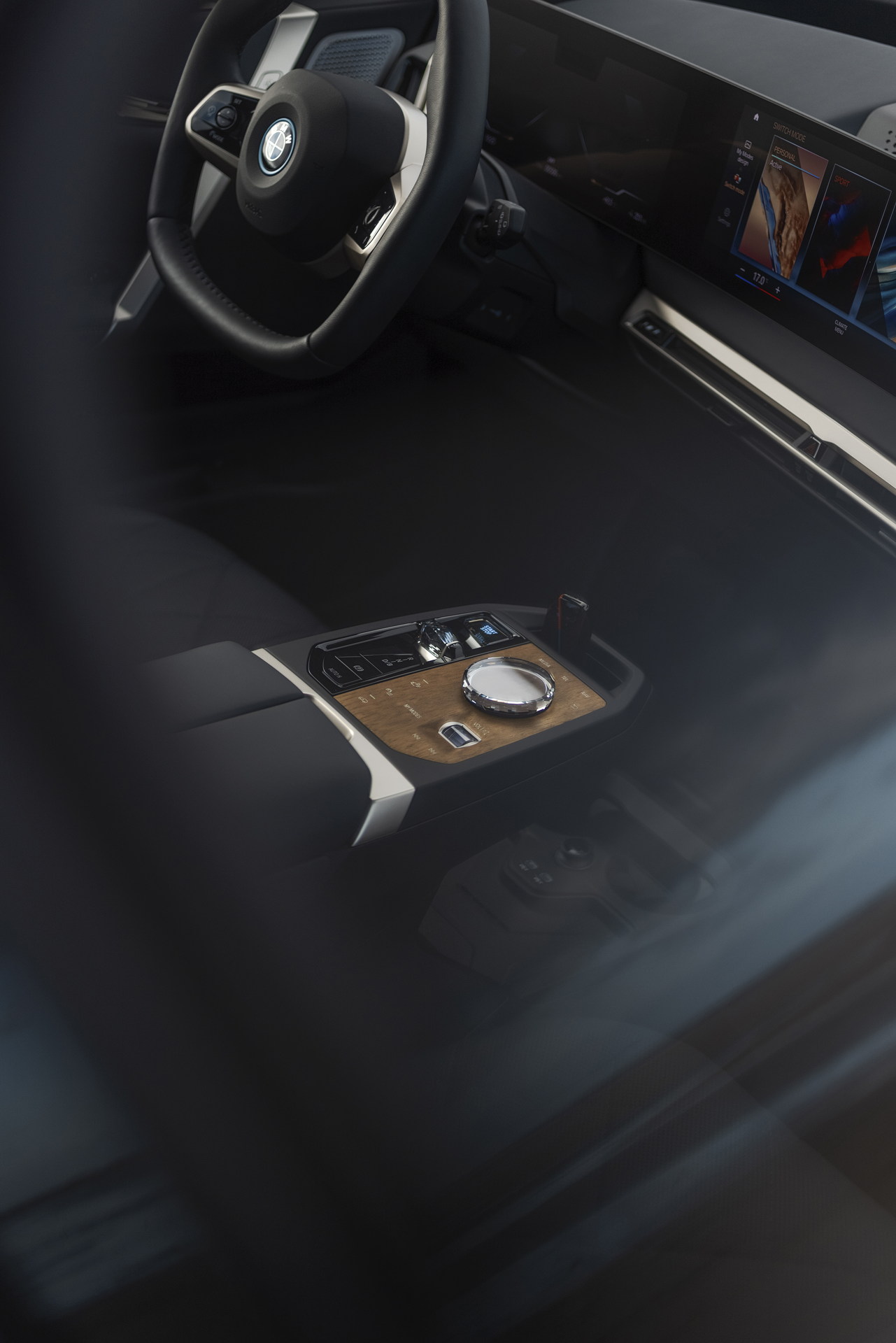 SUV điện BMW iX M60 2023 chính thức trình làng, giá từ 105.100 USD bmw-ix-m60-16.jpg